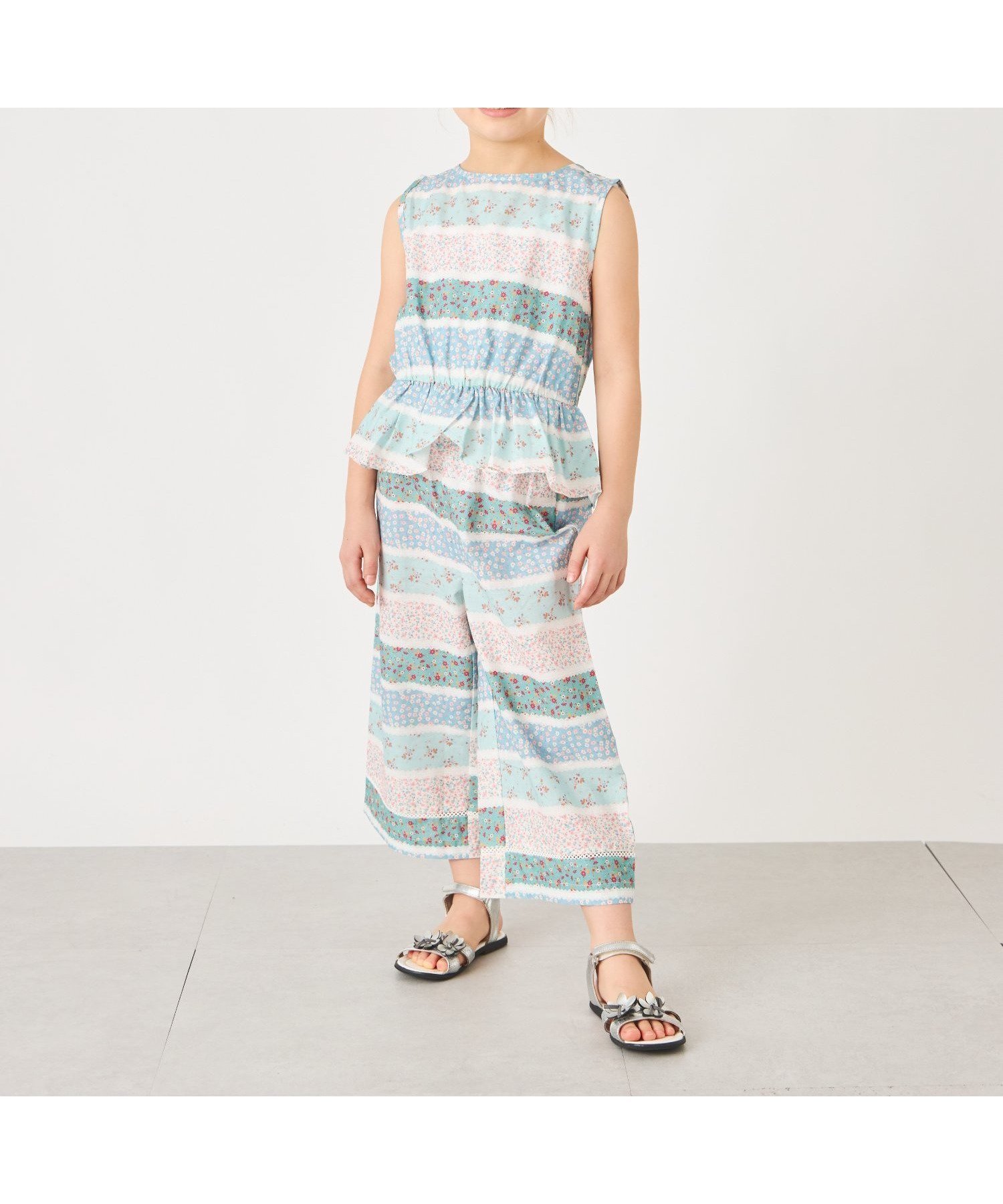 【その他のブランド/Other】のフリルつきセットアップ インテリア・キッズ・メンズ・レディースファッション・服の通販 founy(ファニー) 　ファッション　Fashion　キッズファッション　Fashion for Kids　ギンガム　Gingham, Gingham Fabric　ストライプ　Stripe, Striped Pattern　セットアップ　Set-Up, Coordinated Outfit　チェック　Check, Plaid, Tartan　トレンド　Trend, Trending Now　ドット　Polka Dot, Dot Pattern　フラワー　Flower, Floral　フリル　Frill, Ruffle　ミックス　Mix, Mixed Style　ラベンダー　Lavender　ワイド　Wide, Wide Fit　再入荷　Restock / Back in Stock　ミックスフラワーA|ID: prp329100004960595 ipo3291000000037219263