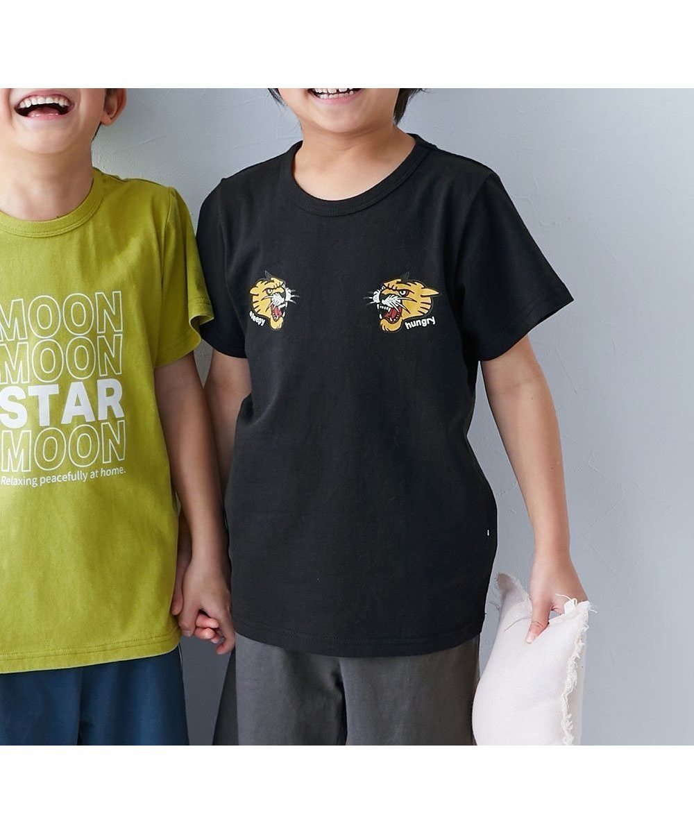 【デビロック/devirock / KIDS】の綿100% デビラボROOM ボーイズ半袖パジャマ 子供服 キッズ 男の子 パジャマ 26SS インテリア・キッズ・メンズ・レディースファッション・服の通販 founy(ファニー) 　ファッション　Fashion　キッズファッション　Fashion for Kids　パジャマ　Pajamas, Sleepwear　ボーイズ　Boyish, Boy Style　半袖　Short Sleeve, Half Sleeve　おすすめ　Recommended / Our Picks　お家時間・ステイホーム　Stay Home / At Home　旅行　Travel　2026年　2026　2026春夏・S/S　Spring/Summer 2026 SS26　014-トラ-ブラック|ID: prp329100004960736 ipo3291000000037219993