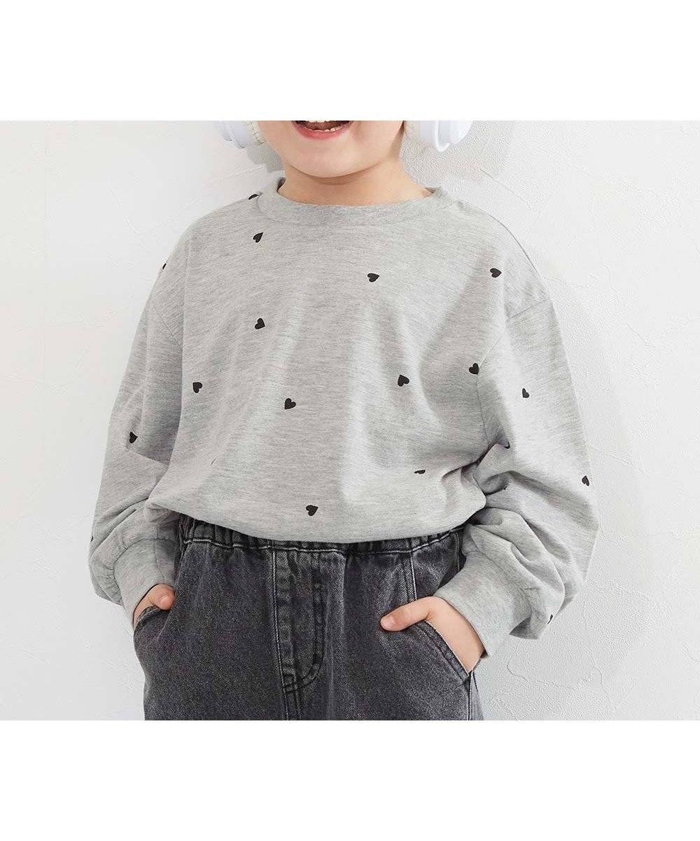 【デビロック/devirock / KIDS】のハート総柄 長袖Tシャツ 子供服 キッズ 女の子 ロンT 26SS インテリア・キッズ・メンズ・レディースファッション・服の通販 founy(ファニー) 　ファッション　Fashion　キッズファッション　Fashion for Kids　デニム　Denim, Jeans Material　トレンド　Trend, Trending Now　長袖　Long Sleeve, Full Sleeve　プリント　Print, Printed Pattern　ワイド　Wide, Wide Fit　おすすめ　Recommended / Our Picks　2026年　2026　2026春夏・S/S　Spring/Summer 2026 SS26　003-杢グレー|ID: prp329100004961469 ipo3291000000037223642