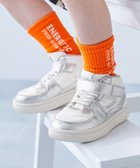 【デビロック/devirock / KIDS】のクッションインソール付き 防滑 ミッドカットスニーカー 子供服 キッズ 男の子 26SS 人気、トレンドファッション・服の通販 founy(ファニー) ファッション Fashion キッズファッション Fashion for Kids インソール Shoe Insole エナメル Patent Leather クッション Cushion, Throw Pillow シンプル Simple, Minimal スニーカー Sneakers, Trainers 2026年 2026 2026春夏・S/S Spring/Summer 2026 SS26 thumbnail 004-シルバー|ID: prp329100004961545 ipo3291000000037224042