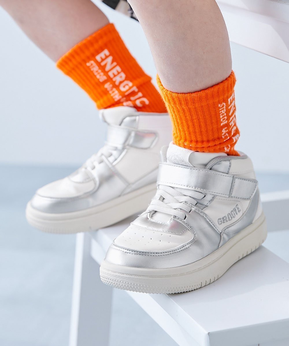 【デビロック/devirock / KIDS】のクッションインソール付き 防滑 ミッドカットスニーカー 子供服 キッズ 男の子 26SS インテリア・キッズ・メンズ・レディースファッション・服の通販 founy(ファニー) 　ファッション　Fashion　キッズファッション　Fashion for Kids　インソール　Shoe Insole　エナメル　Patent Leather　クッション　Cushion, Throw Pillow　シンプル　Simple, Minimal　スニーカー　Sneakers, Trainers　2026年　2026　2026春夏・S/S　Spring/Summer 2026 SS26　004-シルバー|ID: prp329100004961545 ipo3291000000037224042