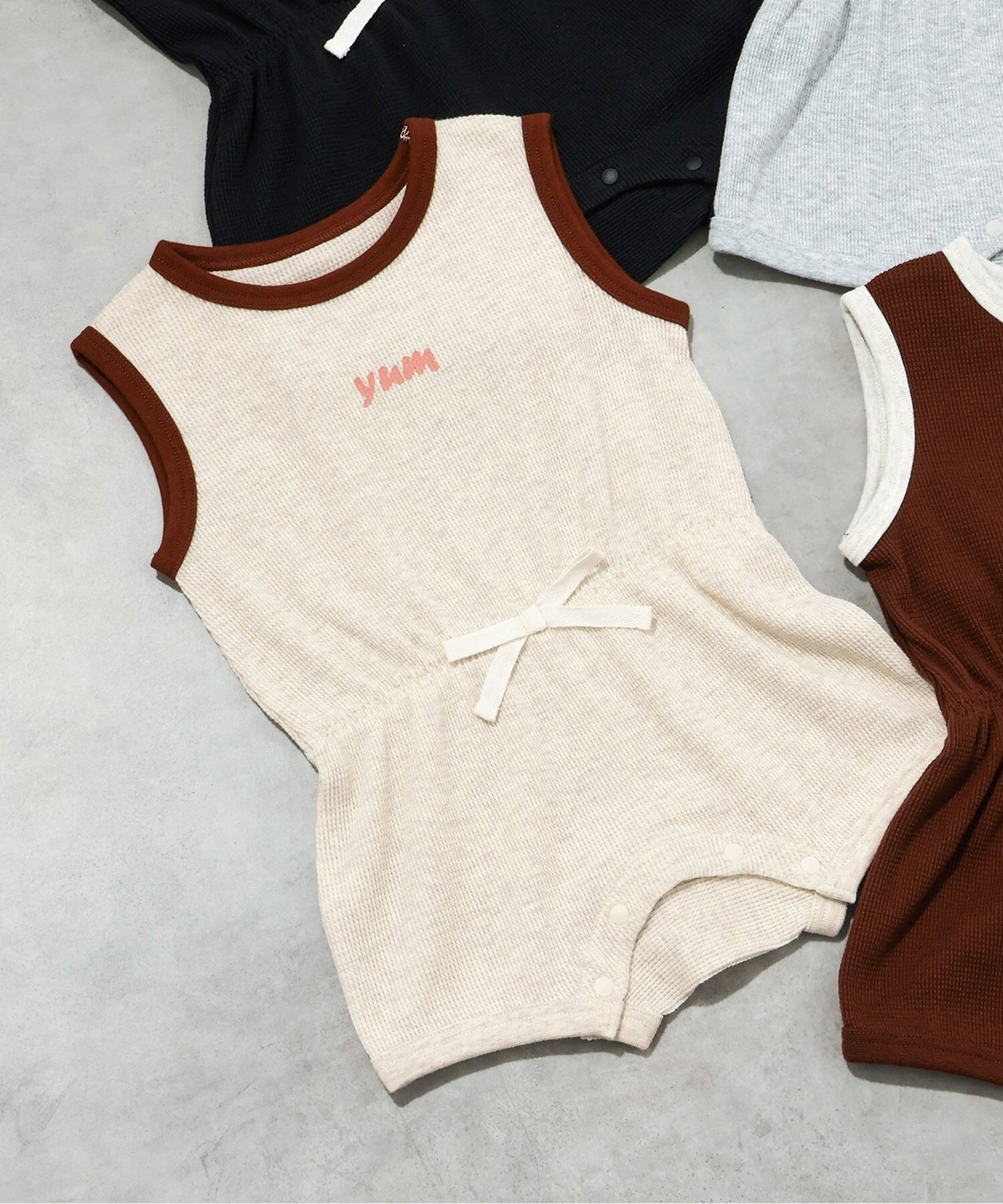 【エフオー オンラインストア/F.O.Online Store / KIDS】のBpop ワッフルロンパス インテリア・キッズ・メンズ・レディースファッション・服の通販 founy(ファニー) 　ファッション　Fashion　キッズファッション　Fashion for Kids　おすすめ　Recommended / Our Picks　ギフト プレゼント　Gift / Present　ロンパース　Romper, Jumpsuit　人気　Popular, Best Seller　アイボリー|ID: prp329100004961709 ipo3291000000037224870