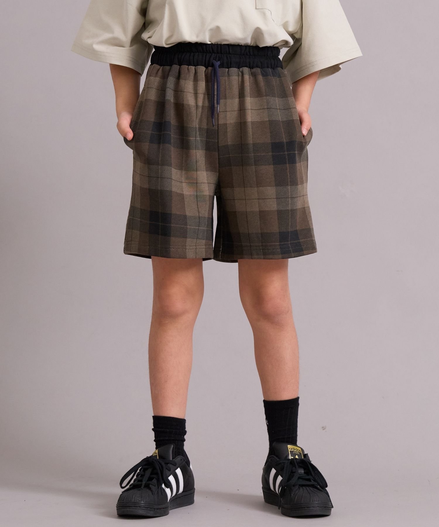 【ペアマノン/pairmanon / KIDS】の裏毛 総柄 ストリートショートパンツ【PAIRMANON STREET】 インテリア・キッズ・メンズ・レディースファッション・服の通販 founy(ファニー) 　ファッション　Fashion　キッズファッション　Fashion for Kids　ボトムス　Bottoms　トレンド　Trend, Trending Now　定番　Standard, Basic Item　ベーシック　Basic, Essential　ポケット　Pocket, Pocket Detail　ロング　Long, Long-Length　おすすめ　Recommended / Our Picks　夏　Summer　ブラウンチェック51|ID: prp329100004961827 ipo3291000000037225521