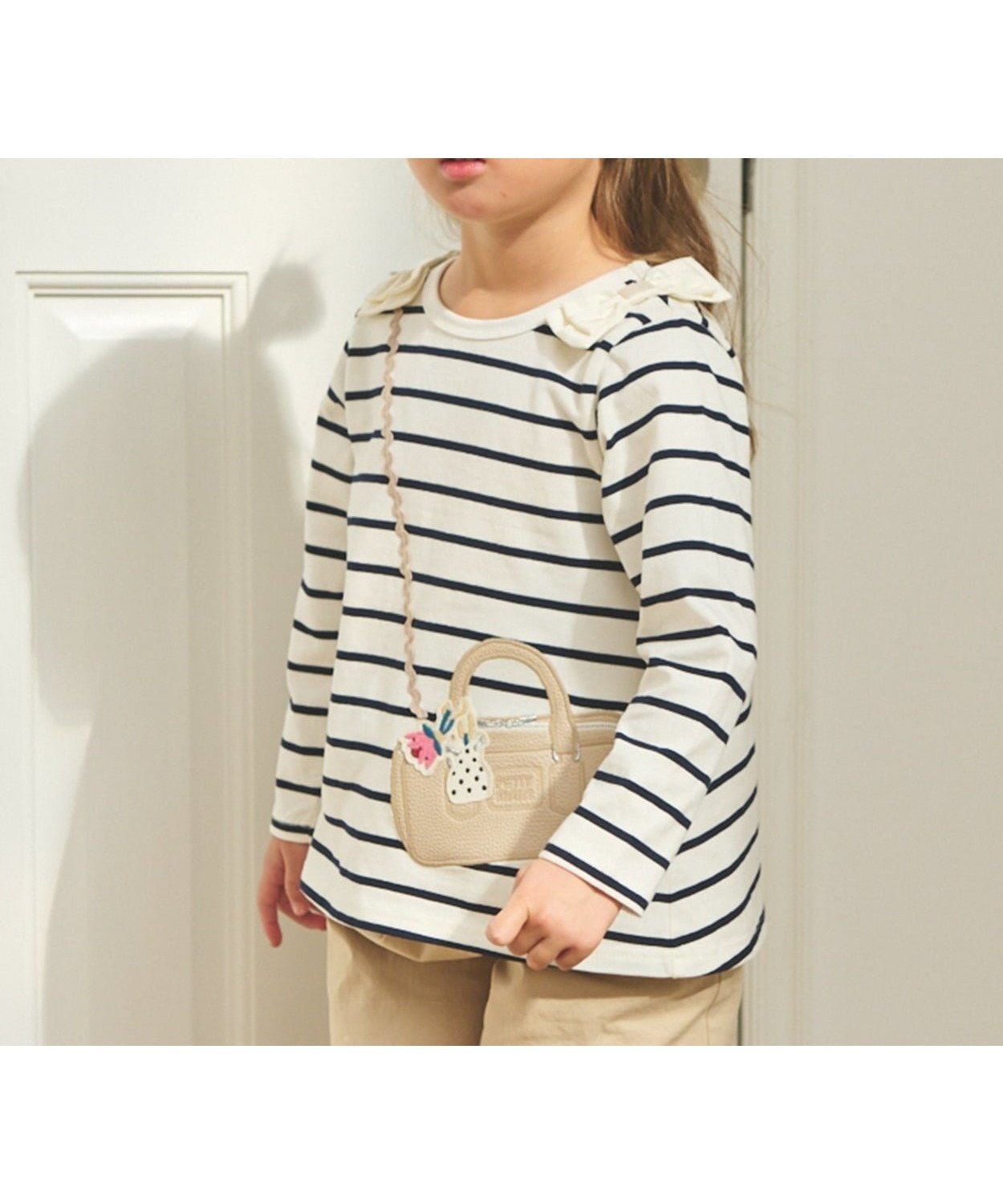 【ナルミヤ オンライン/NARUMIYA ONELINE / KIDS】のミニバッグ長袖Tシャツ インテリア・キッズ・メンズ・レディースファッション・服の通販 founy(ファニー) 　ファッション　Fashion　キッズファッション　Fashion for Kids　フレア　Flare, Flared　ポケット　Pocket, Pocket Detail　リボン　Ribbon, Bow　長袖　Long Sleeve, Full Sleeve　紺|ID: prp329100004962058 ipo3291000000037226867