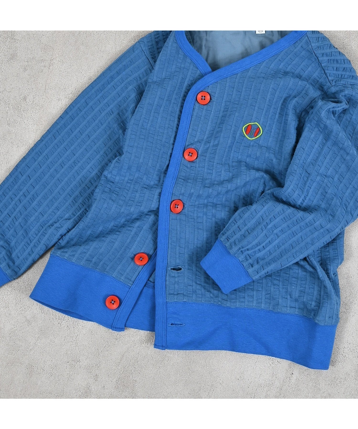 【その他のブランド/Other】のニットサッカーカーディガン インテリア・キッズ・メンズ・レディースファッション・服の通販 founy(ファニー) 　ファッション　Fashion　キッズファッション　Fashion for Kids　カーディガン　Cardigan, Knitwear　サッカー　Seersucker, Summer Fabric　シンプル　Simple, Minimal　デニム　Denim, Jeans Material　パイピング　Piping, Trim Design　ワンポイント　One Point, Statement Accent　ブルー|ID: prp329100004962202 ipo3291000000037227679