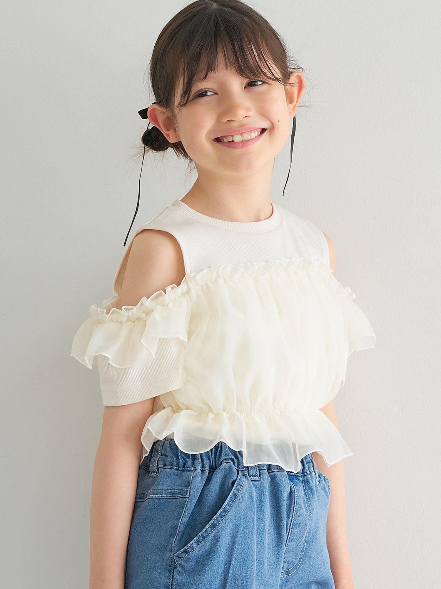 【コカ/coca / KIDS】のキッズ ドッキングリブ肩あきトップス インテリア・キッズ・メンズ・レディースファッション・服の通販 founy(ファニー) 　ファッション　Fashion　キッズファッション　Fashion for Kids　トップス・カットソー　Cut & Sew Tops　カットソー　Cut and Sewn Top　ガーリー　Girly, Feminine Style　ショート　Short, Short Length　ダウン　Down, Puffer　チュール　Tulip, Tulip Motif　デニム　Denim, Jeans Material　ドッキング　Docking, Mixed Material　フィット　Fit, Slim Fit　フリル　Frill, Ruffle　ポケット　Pocket, Pocket Detail　半袖　Short Sleeve, Half Sleeve　2026年　2026　2026春夏・S/S　Spring/Summer 2026 SS26　Ivory|ID: prp329100004962210 ipo3291000000037227736