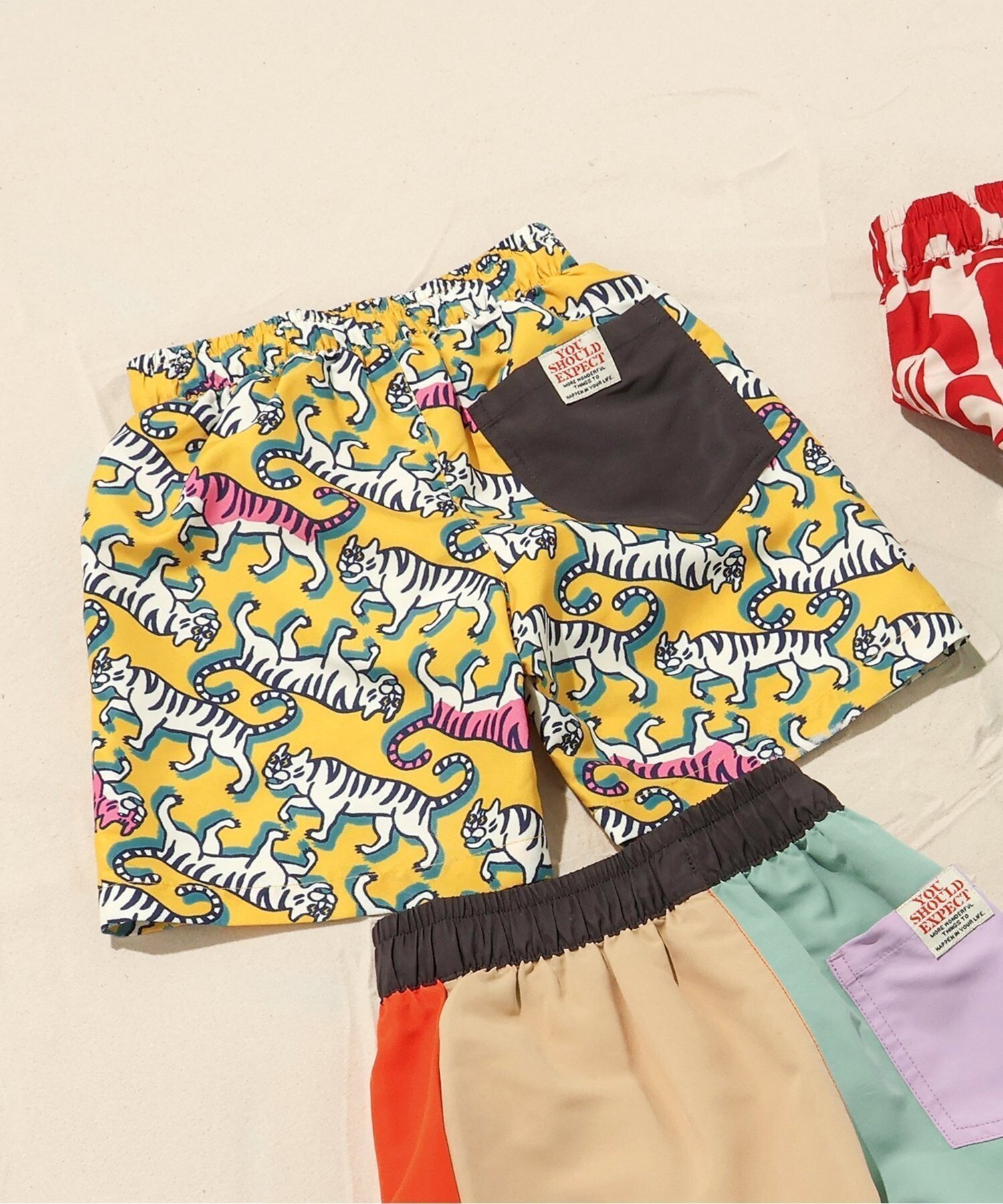 【エフオー オンラインストア/F.O.Online Store / KIDS】の【UVカット】無地・総柄わくわくビーチショーツ インテリア・キッズ・メンズ・レディースファッション・服の通販 founy(ファニー) 　ファッション　Fashion　キッズファッション　Fashion for Kids　アウトドア　Outdoor Clothing　ショーツ　Shorts, Short Pants　ビーチ　Beach, Seaside　夏　Summer　定番　Standard, Basic Item　無地　Plain, Solid Color　イエロー|ID: prp329100004962233 ipo3291000000037227888