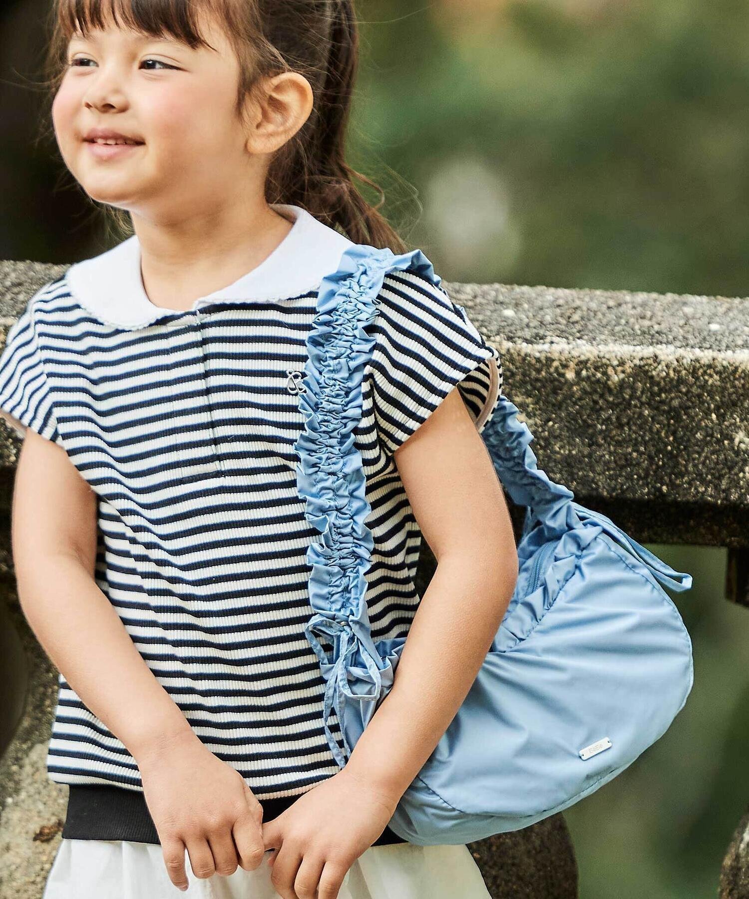 【ベベ オンライン ストア/BEBE ONLINE STORE / KIDS】のタフタフリルショルダーバッグ インテリア・キッズ・メンズ・レディースファッション・服の通販 founy(ファニー) 　ファッション　Fashion　キッズファッション　Fashion for Kids　春　Spring　軽量　Lightweight, Ultra Light　ショルダー　Shoulder, Shoulder Strap　シンプル　Simple, Minimal　タフタ　Taffeta, Structured Fabric　フリル　Frill, Ruffle　プレート　Plate, Dish　ベーシック　Basic, Essential　リボン　Ribbon, Bow　ワンポイント　One Point, Statement Accent　S/S・春夏　SS, Spring/Summer, Warm Season　夏　Summer　エレガント 上品　Elegant　2026年　2026　2026春夏・S/S　Spring/Summer 2026 SS26　ブルー|ID: prp329100004962235 ipo3291000000037227893