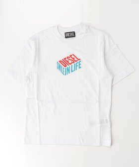 【シフォン/SHIFFON / KIDS】のDIESEL ディーゼル Kids Junior ブランドロゴ半袖Tシャツカットソー 人気、トレンドファッション・服の通販 founy(ファニー) ファッション Fashion キッズファッション Fashion for Kids トップス・カットソー Cut & Sew Tops アクセサリー Fashion Accessories カットソー Cut and Sewn Top コレクション Collection, Seasonal Line デニム Denim, Jeans Material プレミアム Premium, High-End 半袖 Short Sleeve, Half Sleeve ラグジュアリー Luxury, Elegant |ID:prp329100004962380