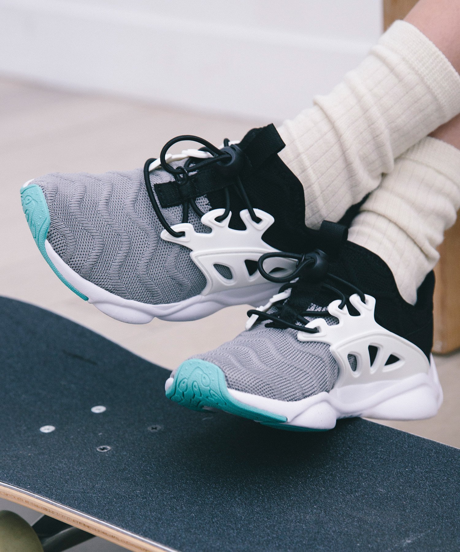 【アキレス/Achilles / KIDS】のキッズスニーカー インテリア・キッズ・メンズ・レディースファッション・服の通販 founy(ファニー) 　ファッション　Fashion　キッズファッション　Fashion for Kids　軽量　Lightweight, Ultra Light　シンプル　Simple, Minimal　トレンド　Trend, Trending Now　グレー/黒|ID: prp329100004962383 ipo3291000000037228635