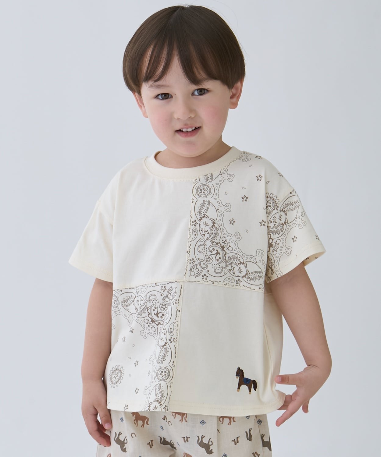 【ナルミヤ オンライン/NARUMIYA ONELINE / KIDS】のパッチワーク半袖Tシャツ インテリア・キッズ・メンズ・レディースファッション・服の通販 founy(ファニー) 　ファッション　Fashion　キッズファッション　Fashion for Kids　クラシカル　Classical, Vintage-Inspired　パッチワーク　Patchwork, Mixed Fabric　ベーシック　Basic, Essential　ポケット　Pocket, Pocket Detail　半袖　Short Sleeve, Half Sleeve　無地　Plain, Solid Color　生成|ID: prp329100004962484 ipo3291000000037229246