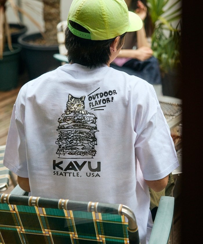 【フリークスストア/FREAK'S STORE】のKAVU×FREAK S STORE/カブ- 別注 ビッグシルエット バックデザイン刺繍 クルーネック Tシャツ / Burger Cat【限定展開】 大人の最旬トレンドファッション＆コーディネート founy(ファウニー) 　ファッション　Fashion　レディースファッション　Fashion for Women　トップス・カットソー　Cut & Sew Tops　シャツ・ブラウス・オフィスカジュアル　Elegant Blouses & Button-Ups　ロングTシャツ・Tシャツ　Longline T-Shirts & Tees　バッグ　Bags　アウトドア　Outdoor Clothing　カーゴパンツ　Cargo Pants, Utility Pants　ショーツ　Shorts, Short Pants　シンプル　Simple, Minimal　デニム　Denim, Jeans Material　トレンド　Trend, Trending Now　定番　Standard, Basic Item　ネコ　Cat, Feline Motif　人気　Popular, Best Seller　ビッグ　Big, Oversized　フロント　Front, Front Design　プリント　Print, Printed Pattern　ボトム　Bottoms, Lower Wear　別注　Limited Edition, Custom Order　ワイド　Wide, Wide Fit　ワンポイント　One Point, Statement Accent　S/S・春夏　SS, Spring/Summer, Warm Season　おすすめ　Recommended / Our Picks　夏　Summer　2026年　2026　2026春夏・S/S　Spring/Summer 2026 SS26　 other-1|ID: prp329100004962526 ipo3291000000037229443