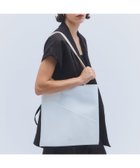 【セットアップセブン/SETUP7 / MEN】のTHE ART OF CARRYING/PAPER A トートバッグ 人気、トレンドファッション・服の通販 founy(ファニー) ファッション Fashion メンズファッション Fashion for Men バッグ Bags トートバッグ / 通勤・大容量バッグ Tote Bags カッティング Cutting Detail クラシカル Classical, Vintage-Inspired 軽量 Lightweight, Ultra Light ショルダー Shoulder, Shoulder Strap なめらか Smooth, Silky Texture バランス Balance, Style Balance フォルム Silhouette, Form フロント Front, Front Design ポケット Pocket, Pocket Detail モダン Modern, Contemporary A/W・秋冬 Autumn/Winter 再入荷 Restock / Back in Stock thumbnail WHT|ID: prp329100004962544 ipo3291000000037229550