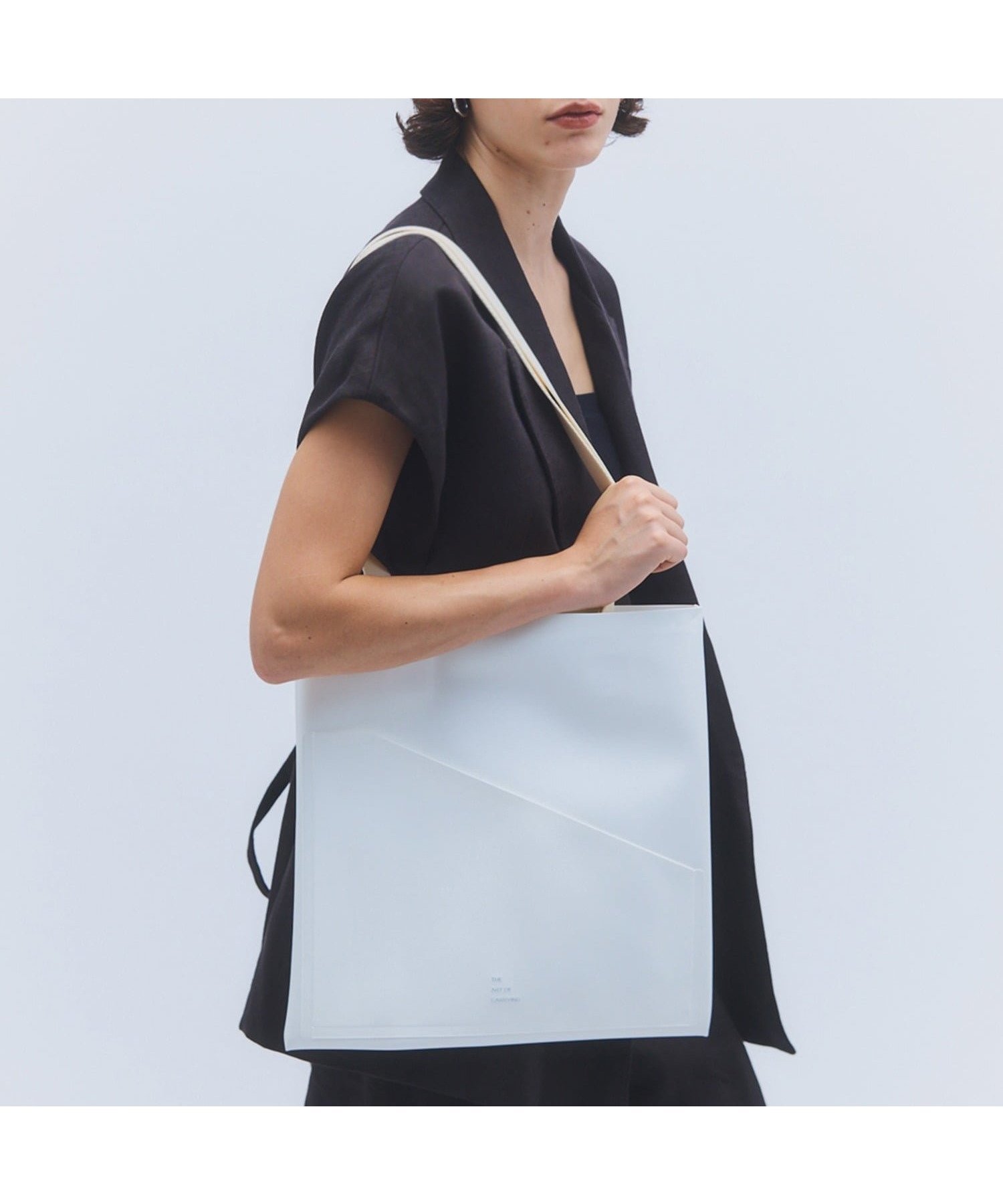 【セットアップセブン/SETUP7 / MEN】のTHE ART OF CARRYING/PAPER A トートバッグ インテリア・キッズ・メンズ・レディースファッション・服の通販 founy(ファニー) 　ファッション　Fashion　メンズファッション　Fashion for Men　バッグ　Bags　トートバッグ / 通勤・大容量バッグ　Tote Bags　カッティング　Cutting Detail　クラシカル　Classical, Vintage-Inspired　軽量　Lightweight, Ultra Light　ショルダー　Shoulder, Shoulder Strap　なめらか　Smooth, Silky Texture　バランス　Balance, Style Balance　フォルム　Silhouette, Form　フロント　Front, Front Design　ポケット　Pocket, Pocket Detail　モダン　Modern, Contemporary　A/W・秋冬　Autumn/Winter　再入荷　Restock / Back in Stock　WHT|ID: prp329100004962544 ipo3291000000037229550