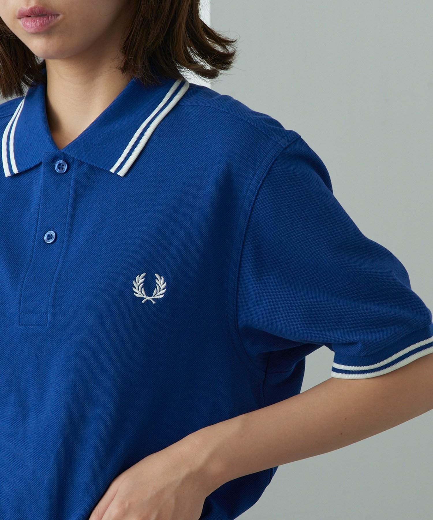 【カセットチャート/Cassette Chart】のFRED PERRY/The Twin Topped Fred Perry Shirt/フレッドペリー ポロシャツ 半袖 インテリア・キッズ・メンズ・レディースファッション・服の通販 founy(ファニー) 　ファッション　Fashion　レディースファッション　Fashion for Women　トップス・カットソー　Cut & Sew Tops　シャツ・ブラウス・オフィスカジュアル　Elegant Blouses & Button-Ups　ポロシャツ・きれいめカジュアル　Smart-Casual Polo Tops　クラシック　Classic, Timeless Style　トレンド　Trend, Trending Now　人気　Popular, Best Seller　フォーマル　Formal, Dressy　ポロシャツ　Polo Shirt, Collared Tee　半袖　Short Sleeve, Half Sleeve　モッズコート　Mods Coat, Military Parka　ワンポイント　One Point, Statement Accent　再入荷　Restock / Back in Stock　おすすめ　Recommended / Our Picks　エレガント 上品　Elegant　BLU|ID: prp329100004962557 ipo3291000000037229595