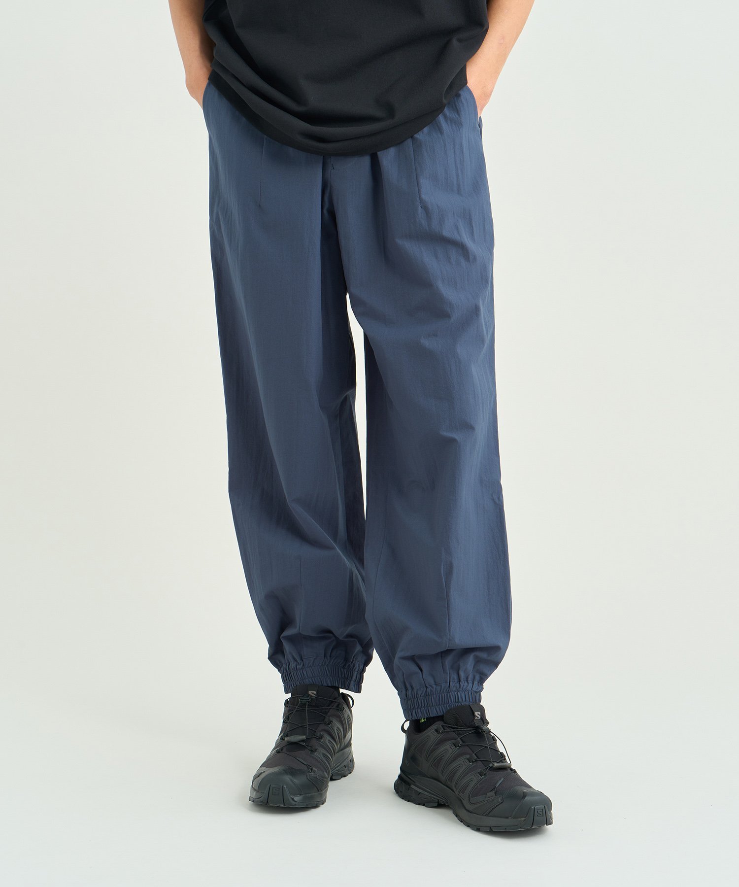 【ナンガ オンラインショップ/NANGA ONLINE SHOP / MEN】のドットエア コンフィー ジョガーパンツ メンズ 26SS インテリア・キッズ・メンズ・レディースファッション・服の通販 founy(ファニー) 　ファッション　Fashion　メンズファッション　Fashion for Men　ボトムス　Bottoms　軽量　Lightweight, Ultra Light　ストレッチ　Stretch, Stretchy Fabric　ドット　Polka Dot, Dot Pattern　ドローコード　Drawcord, Drawstring Cord　フィット　Fit, Slim Fit　メンズ　Men's, Menswear　2026年　2026　2026春夏・S/S　Spring/Summer 2026 SS26　NVY|ID: prp329100004962567 ipo3291000000037229633