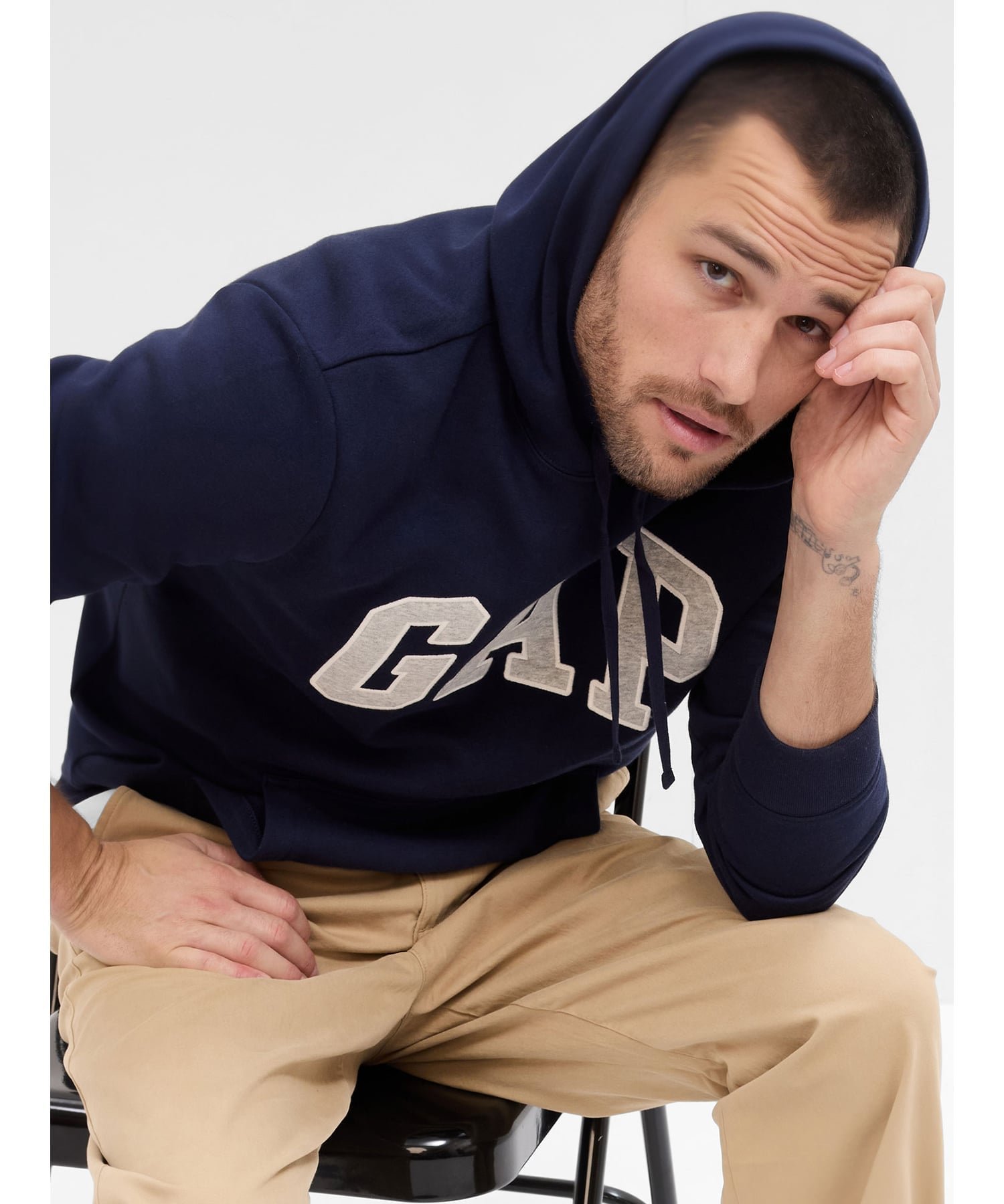 【ギャップ/GAP】のGAPアーチロゴ パーカー(ユニセックス) インテリア・キッズ・メンズ・レディースファッション・服の通販 founy(ファニー) 　ファッション　Fashion　レディースファッション　Fashion for Women　トップス・カットソー　Cut & Sew Tops　レディースパーカー・カジュアルフーディー　Casual Hoodies & Sweatshirts　ストレート　Straight, Straight Cut　ドローコード　Drawcord, Drawstring Cord　パーカー　Hoodie, Parka　フィット　Fit, Slim Fit　フロント　Front, Front Design　ポケット　Pocket, Pocket Detail　リラックス　Relax, Relaxed Fit　長袖　Long Sleeve, Full Sleeve　TAPESTRY_NAVY|ID: prp329100004962571 ipo3291000000037229648