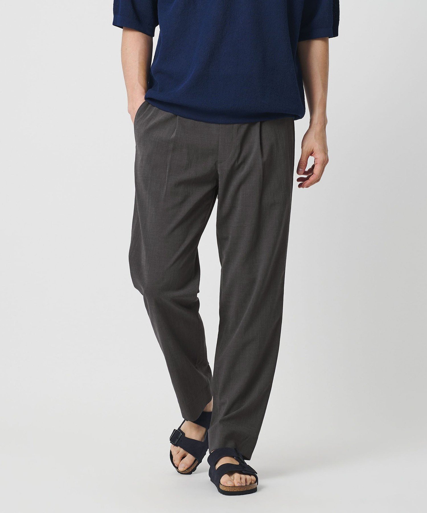 【ビューティ&ユース ユナイテッドアローズ/BEAUTY&YOUTH / UNITED ARROWS / MEN】のソアロン 1プリーツ テーパード イージー パンツ NO.5 インテリア・キッズ・メンズ・レディースファッション・服の通販 founy(ファニー) 　ファッション　Fashion　メンズファッション　Fashion for Men　ボトムス　Bottoms　春　Spring　クッション　Cushion, Throw Pillow　コイン　Coin, Coin Design　スタンダード　Standard, Basic　テーパード　Tapered, Tapered Pants　ハーフ　Half, Half-Length　フィット　Fit, Slim Fit　プリーツ　Pleats, Pleated　ベーシック　Basic, Essential　ポケット　Pocket, Pocket Detail　リラックス　Relax, Relaxed Fit　ルーズ　Loose, Oversized　S/S・春夏　SS, Spring/Summer, Warm Season　おすすめ　Recommended / Our Picks　夏　Summer　DK.GRAY|ID: prp329100004962582 ipo3291000000037229694