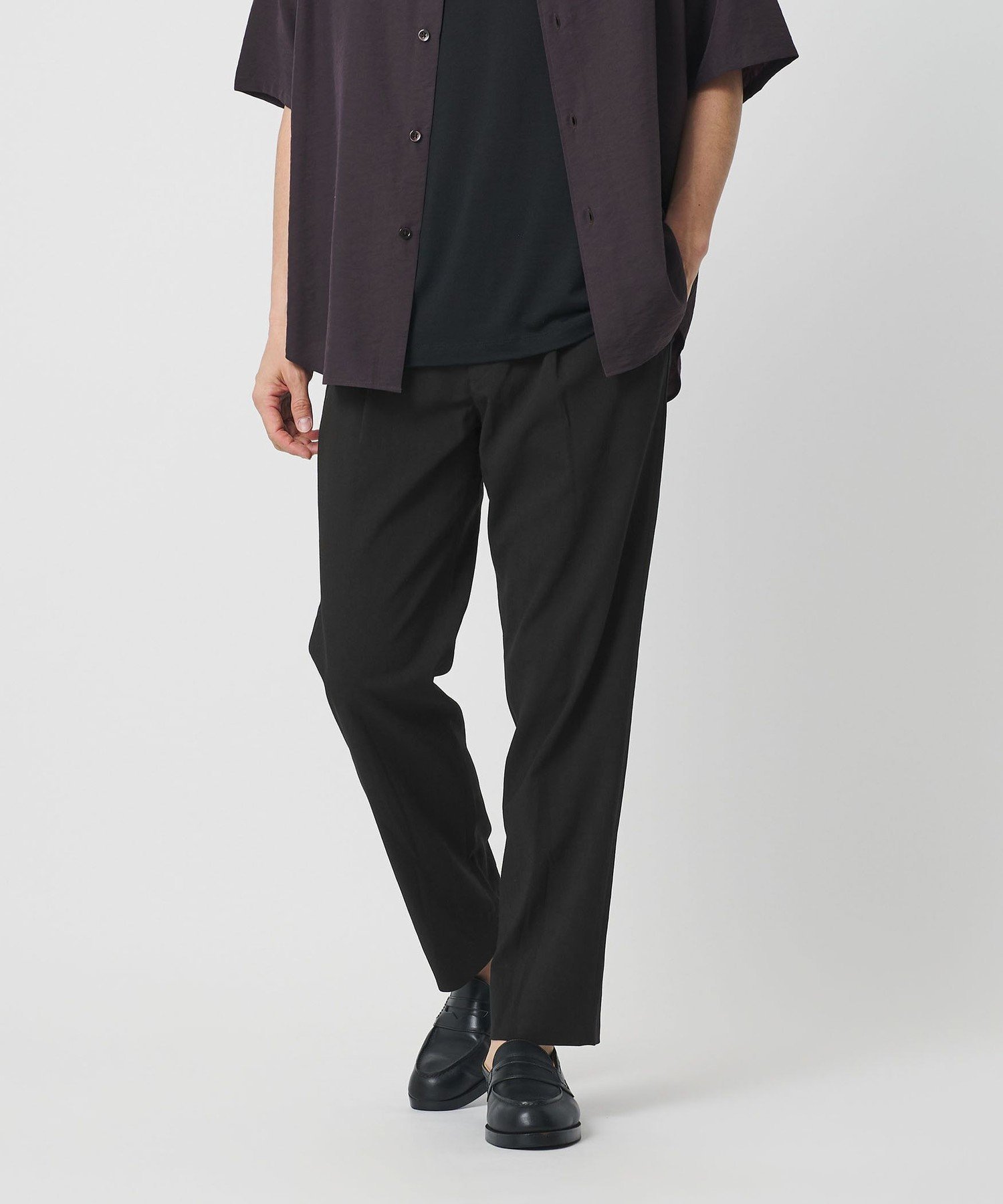 【ビューティ&ユース ユナイテッドアローズ/BEAUTY&YOUTH / UNITED ARROWS / MEN】のソアロン 1プリーツ テーパード イージー パンツ NO.5 インテリア・キッズ・メンズ・レディースファッション・服の通販 founy(ファニー) 　ファッション　Fashion　メンズファッション　Fashion for Men　ボトムス　Bottoms　春　Spring　クッション　Cushion, Throw Pillow　コイン　Coin, Coin Design　スタンダード　Standard, Basic　テーパード　Tapered, Tapered Pants　ハーフ　Half, Half-Length　フィット　Fit, Slim Fit　プリーツ　Pleats, Pleated　ベーシック　Basic, Essential　ポケット　Pocket, Pocket Detail　リラックス　Relax, Relaxed Fit　ルーズ　Loose, Oversized　S/S・春夏　SS, Spring/Summer, Warm Season　おすすめ　Recommended / Our Picks　夏　Summer　BLACK|ID: prp329100004962582 ipo3291000000037229695