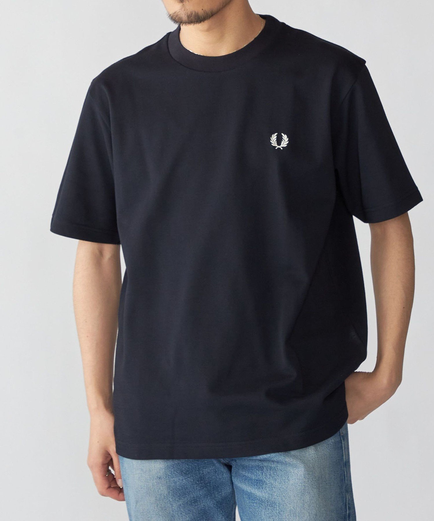 【シップス/SHIPS / MEN】の【SHIPS別注】FRED PERRY ワンポイントロゴ ピケ Tシャツ 26SS インテリア・キッズ・メンズ・レディースファッション・服の通販 founy(ファニー) 　ファッション　Fashion　メンズファッション　Fashion for Men　インナー　Innerwear　春　Spring　今季　This Season, Current Season　吸水　Absorbent, Quick-Dry　鹿の子　Piqué, Kanoko Fabric　スタイリッシュ　Stylish, Fashionable　ベスト　Vest, Waistcoat　ポロシャツ　Polo Shirt, Collared Tee　別注　Limited Edition, Custom Order　ミックス　Mix, Mixed Style　ロンドン　London Style, British Inspired　ワンポイント　One Point, Statement Accent　S/S・春夏　SS, Spring/Summer, Warm Season　夏　Summer　エレガント 上品　Elegant　2026年　2026　2026春夏・S/S　Spring/Summer 2026 SS26　ネイビー|ID: prp329100004962601 ipo3291000000037229781