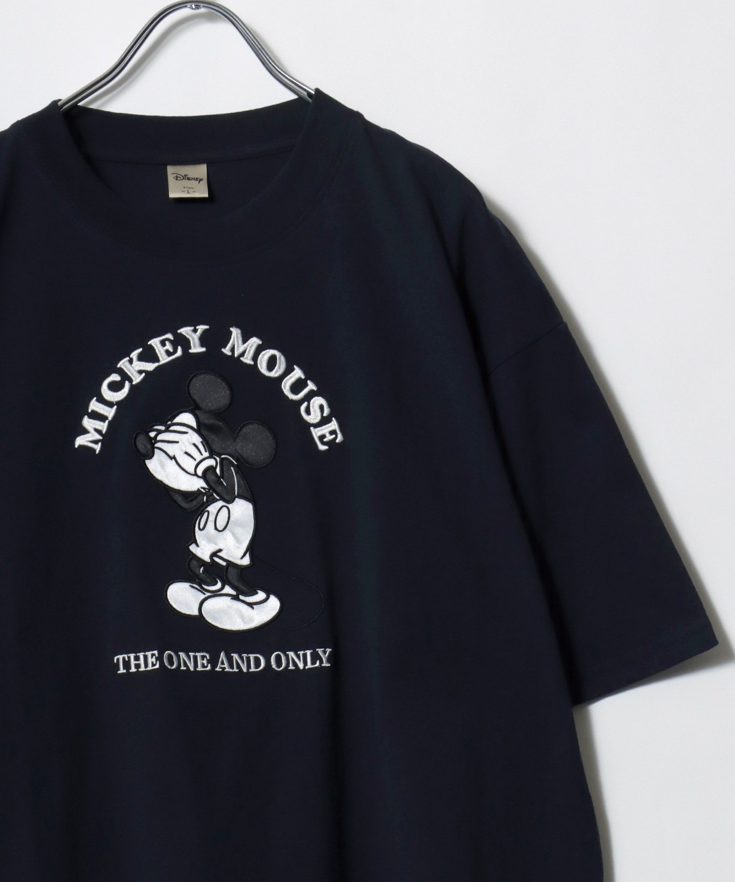 【マルカワ/MARUKAWA】のDisney ディズニー ミッキー ベイマックス トイ・ストーリー ズートピア 101匹わんちゃん リロアンドスティッチ Tシャツ メンズ キャラクター ワンポイント サガラ刺繍 半袖 ティーシャツ ユニセックス レディース インテリア・キッズ・メンズ・レディースファッション・服の通販 founy(ファニー) 　ファッション　Fashion　レディースファッション　Fashion for Women　トップス・カットソー　Cut & Sew Tops　シャツ・ブラウス・オフィスカジュアル　Elegant Blouses & Button-Ups　ロングTシャツ・Tシャツ　Longline T-Shirts & Tees　インナー　Innerwear　カリフォルニア　California, Cali Style　カーゴパンツ　Cargo Pants, Utility Pants　カーディガン　Cardigan, Knitwear　キャップ　Cap, Baseball Cap　キャラクター　Character, Licensed Characters　サロペット　Overalls, Salopette　シアー　Sheer, See-Through　シフォン　Chiffon, Lightweight Fabric　ショルダー　Shoulder, Shoulder Strap　ジャケット　Jacket, Outerwear　ジーンズ　Jeans, Denim Pants　スニーカー　Sneakers, Trainers　スポーツ　Sports, Activewear　ダメージ　Distressed, Destroyed　チュール　Tulip, Tulip Motif　ツイード　Twill, Twill Weave　デニム　Denim, Jeans Material　トレンド　Trend, Trending Now　定番　Standard, Basic Item　パーカー　Hoodie, Parka　ビッグ　Big, Oversized　ビンテージ　Vintage, Retro Style　ブルゾン　Blouson, Bomber Jacket　プリント　Print, Printed Pattern　ブルー系その他|ID: prp329100004962746 ipo3291000000037230510