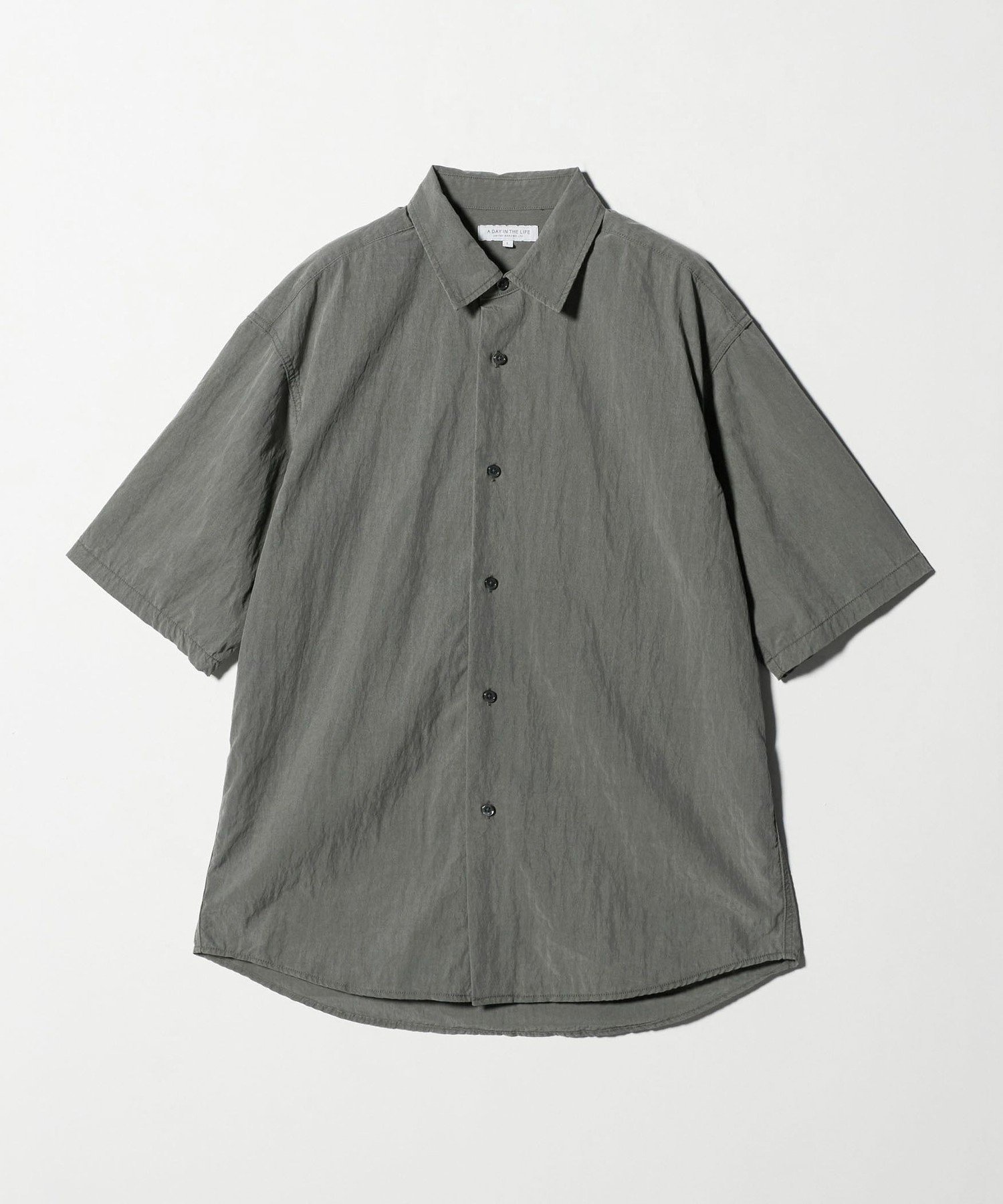 【ユナイテッドアローズ/UNITED ARROWS / MEN】のフェードクロス パッカリング リラックスシャツ A DAY IN THE LIFE インテリア・キッズ・メンズ・レディースファッション・服の通販 founy(ファニー) 　ファッション　Fashion　メンズファッション　Fashion for Men　インナー　Innerwear　サンダル　Sandals, Summer Shoes　ショーツ　Shorts, Short Pants　シンプル　Simple, Minimal　半袖　Short Sleeve, Half Sleeve　リラックス　Relax, Relaxed Fit　アウトレット　Outlet / Clearance　おすすめ　Recommended / Our Picks　OLIVE|ID: prp329100004962773 ipo3291000000037230612