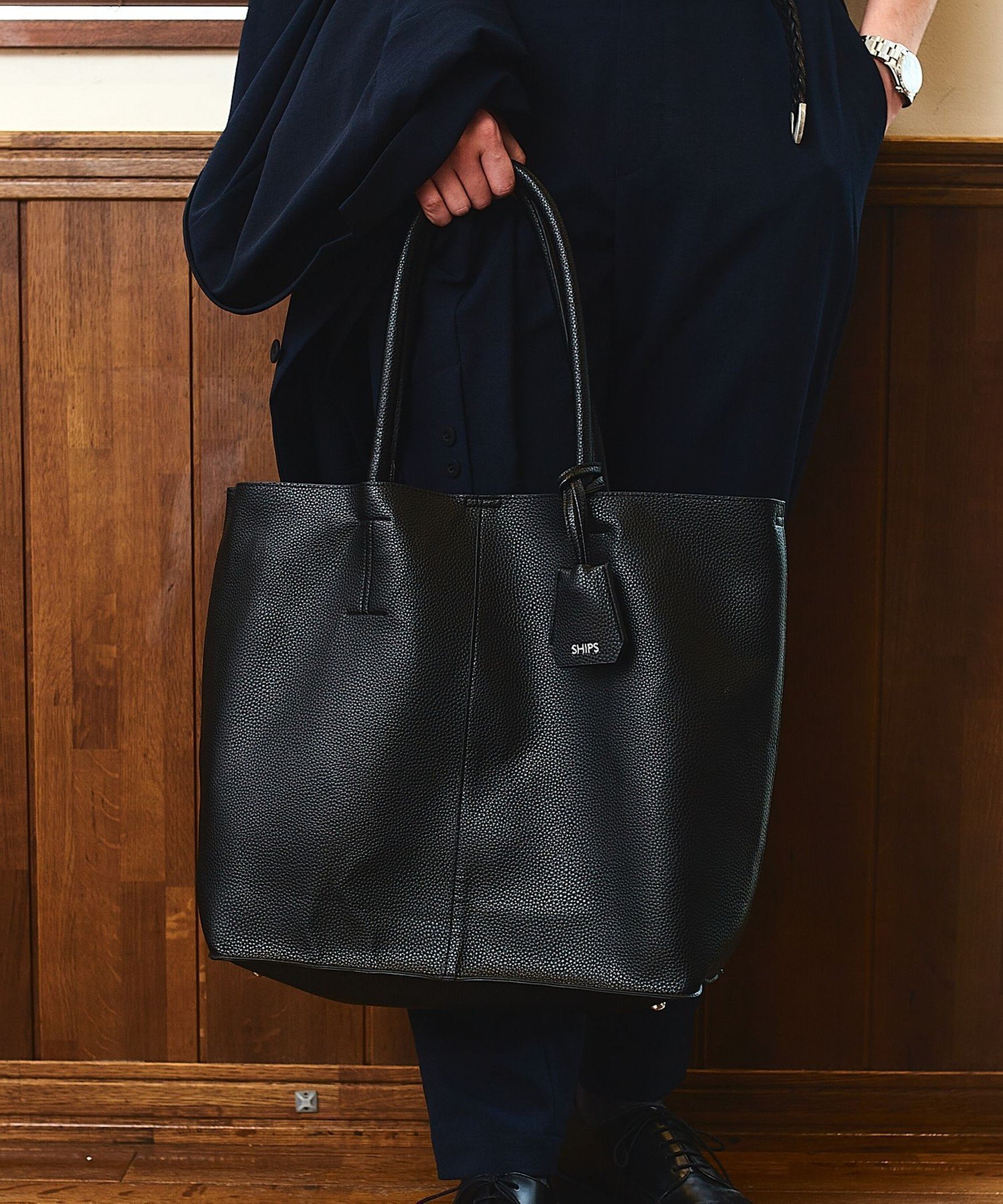 【シップス/SHIPS / MEN】の【WEB限定】SHIPS 合成皮革 ビズ トート バッグ (クラッチバッグ付き) 人気、トレンドファッション・服の通販 founy(ファニー) 　ファッション　Fashion　メンズファッション　Fashion for Men　バッグ　Bags　クラッチ　Clutch, Clutch Bag　軽量　Lightweight, Ultra Light　ジップ　Zip, Zipper　ポケット　Pocket, Pocket Detail　マグネット　Magnet, Magnetic Closure　リアル　Real, Realistic　ビジネス 仕事 通勤　Business / Work / Commuting　 other-1|ID: prp329100004962789 ipo3291000000037230682