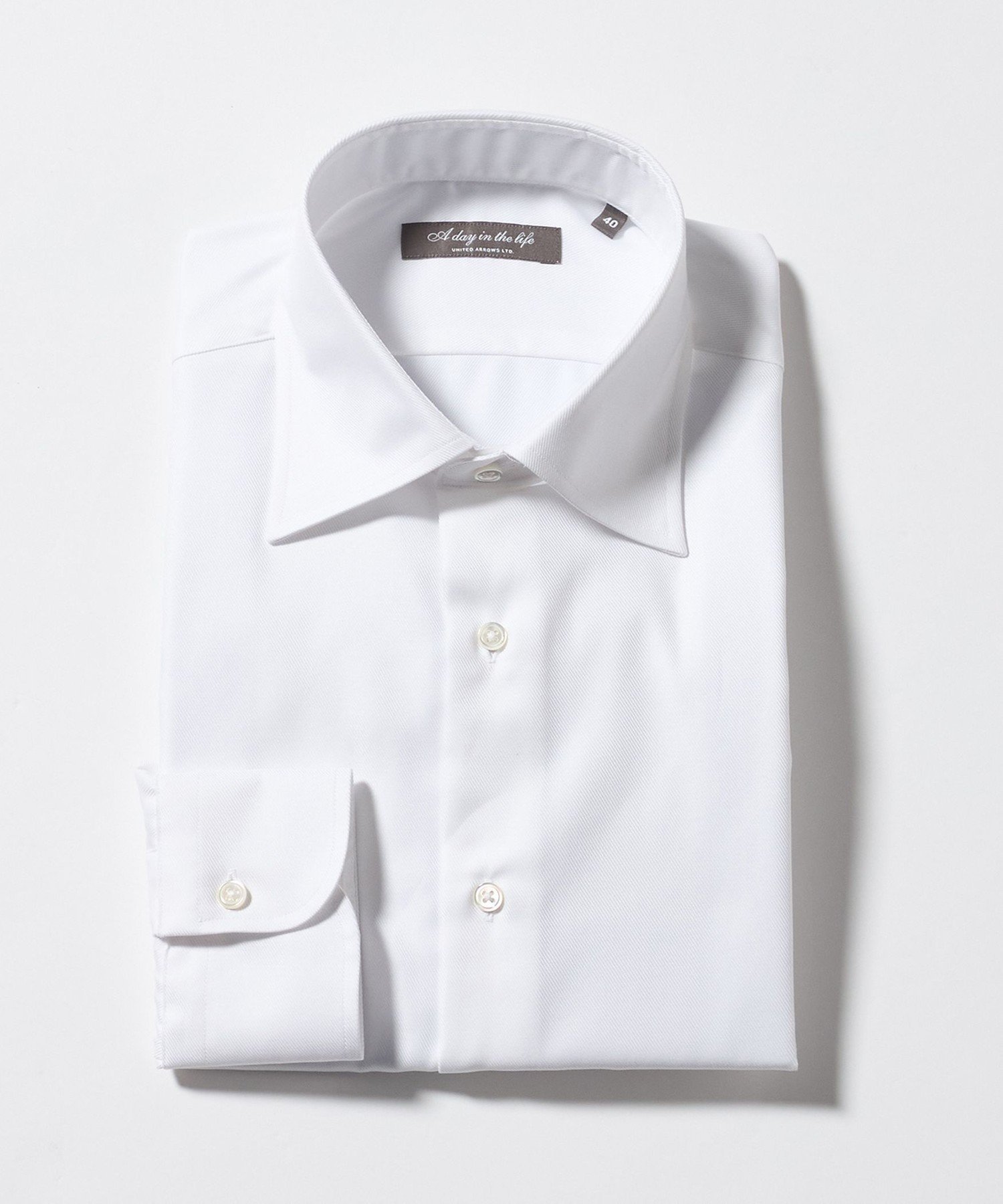 【ユナイテッドアローズ/UNITED ARROWS / MEN】のツイル セミワイドカラーシャツ-イージーケア- A DAY IN THE LIFE インテリア・キッズ・メンズ・レディースファッション・服の通販 founy(ファニー) 　ファッション　Fashion　メンズファッション　Fashion for Men　ジャケット　Jacket, Outerwear　スーツ　Suit, Formalwear　ツイル　Twist, Twisted Detail　ドレス　Dress, One-Piece　レギュラー　Regular, Standard Fit　ワイド　Wide, Wide Fit　アウトレット　Outlet / Clearance　おすすめ　Recommended / Our Picks　WHITE|ID: prp329100004962848 ipo3291000000037230930
