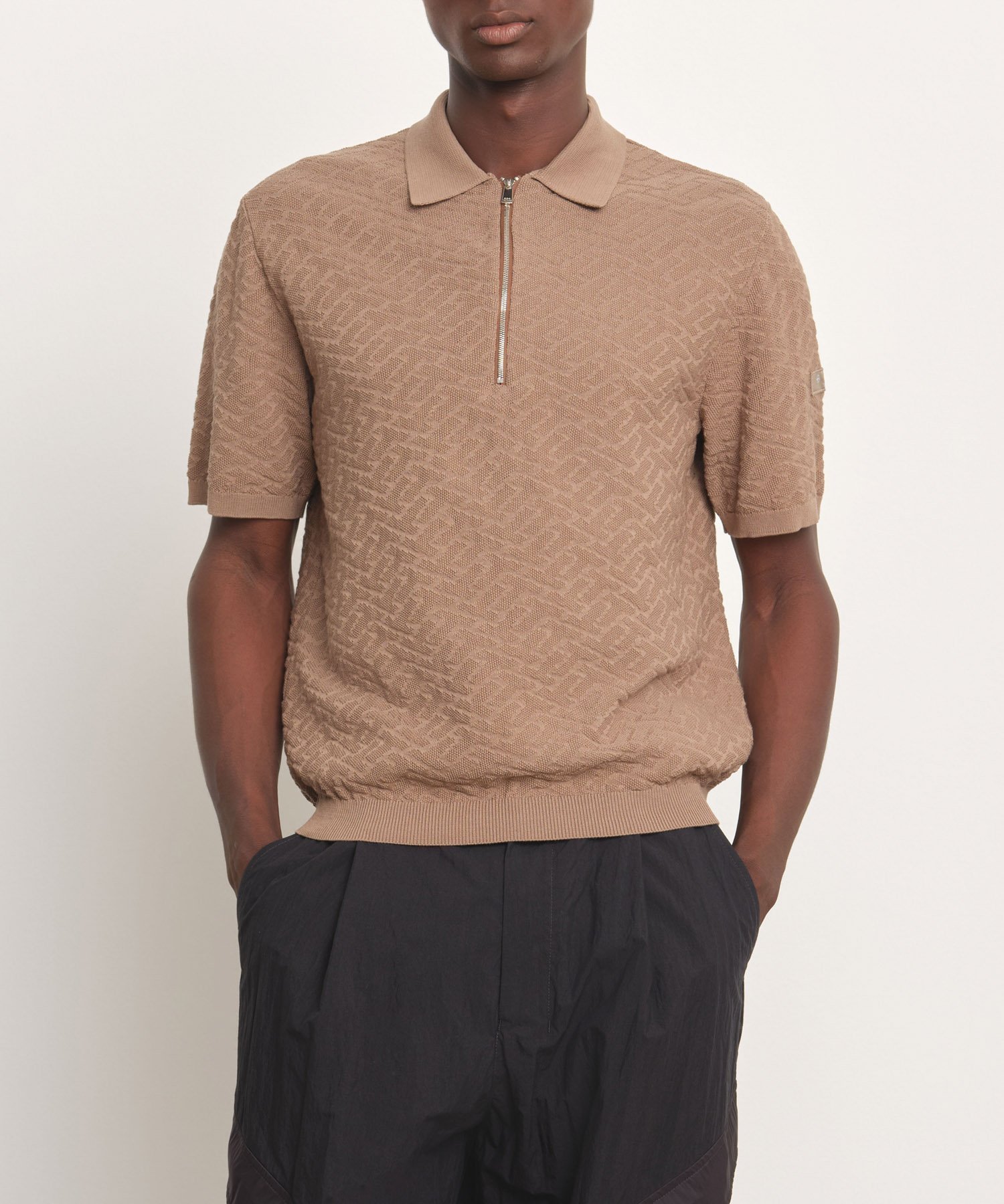 【タトラス コンセプトストア/TATRAS CONCEPT STORE / MEN】の【TATRAS 直営店】GIASONE ギアソネ / ニット インテリア・キッズ・メンズ・レディースファッション・服の通販 founy(ファニー) 　ファッション　Fashion　メンズファッション　Fashion for Men　イタリア　Italy　シルク　Silk, 100% Silk　メタル　Metal, Metal Parts　ワンポイント　One Point, Statement Accent　エレガント 上品　Elegant　BEIGE|ID: prp329100004962867 ipo3291000000037231023