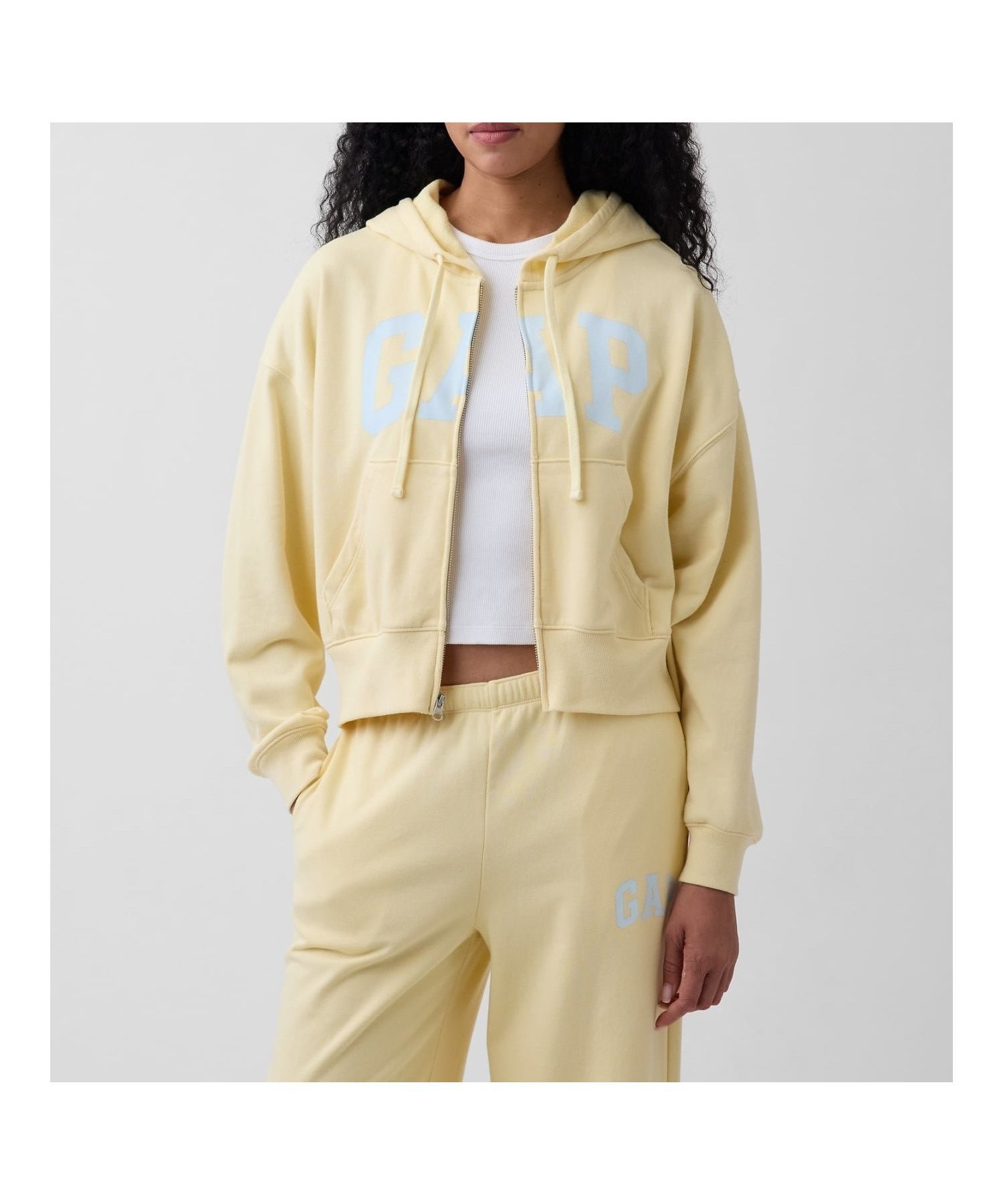 【ギャップ/GAP】のオーバーサイズ GAPロゴ フレンチテリー ジップアップパーカー インテリア・キッズ・メンズ・レディースファッション・服の通販 founy(ファニー) 　ファッション　Fashion　レディースファッション　Fashion for Women　トップス・カットソー　Cut & Sew Tops　レディースパーカー・カジュアルフーディー　Casual Hoodies & Sweatshirts　フレンチ　French, French Style　MAIZE|ID: prp329100004962925 ipo3291000000037231354