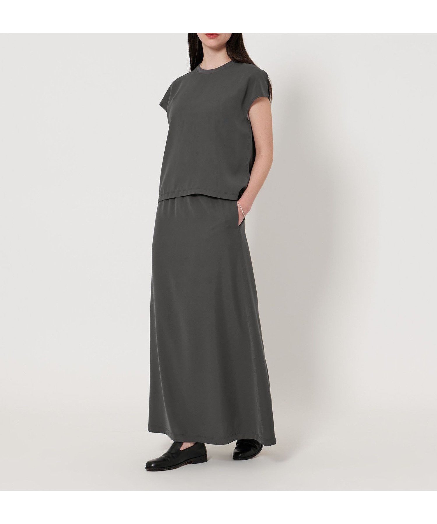 【ユナイテッドアローズ/UNITED ARROWS】のD.O UNITED ARROWS BY DAISUKE OBANA for WOMEN II+ MARMAID SKIRT/スカート インテリア・キッズ・メンズ・レディースファッション・服の通販 founy(ファニー) 　ファッション　Fashion　レディースファッション　Fashion for Women　スカート　Skirts　エレガント 上品　Elegant　ギャザー　Gathered, Ruffled　コレクション　Collection, Seasonal Line　サテン　Satin, Glossy Fabric　ジップ　Zip, Zipper　スリーブ　Sleeve, Long Sleeve / Short Sleeve　セットアップ　Set-Up, Coordinated Outfit　ドレープ　Drape, Draping Fabric　ドローコード　Drawcord, Drawstring Cord　定番　Standard, Basic Item　フィット　Fit, Slim Fit　フラット　Flat, Flat Shoes　フレア　Flare, Flared　マーメイド　Mermaid, Fishtail Silhouette　アウトレット　Outlet / Clearance　夏　Summer　MD.GRAY|ID: prp329100004962927 ipo3291000000037231366