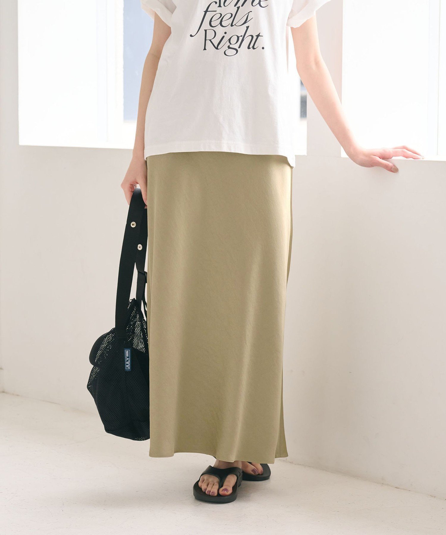 【ビューティ&ユース ユナイテッドアローズ/BEAUTY&YOUTH / UNITED ARROWS】のポリエステルサテン マーメイドフレアスカート インテリア・キッズ・メンズ・レディースファッション・服の通販 founy(ファニー) 　ファッション　Fashion　レディースファッション　Fashion for Women　スカート　Skirts　Aライン・フレアスカート　A-Line & Flared Skirts　サテン　Satin, Glossy Fabric　スニーカー　Sneakers, Trainers　ドレープ　Drape, Draping Fabric　フェミニン　Feminine, Girly　フレア　Flare, Flared　マーメイド　Mermaid, Fishtail Silhouette　リネン　Linen, Linen Fabric　リラックス　Relax, Relaxed Fit　エレガント 上品　Elegant　BEIGE|ID: prp329100004962944 ipo3291000000037231459