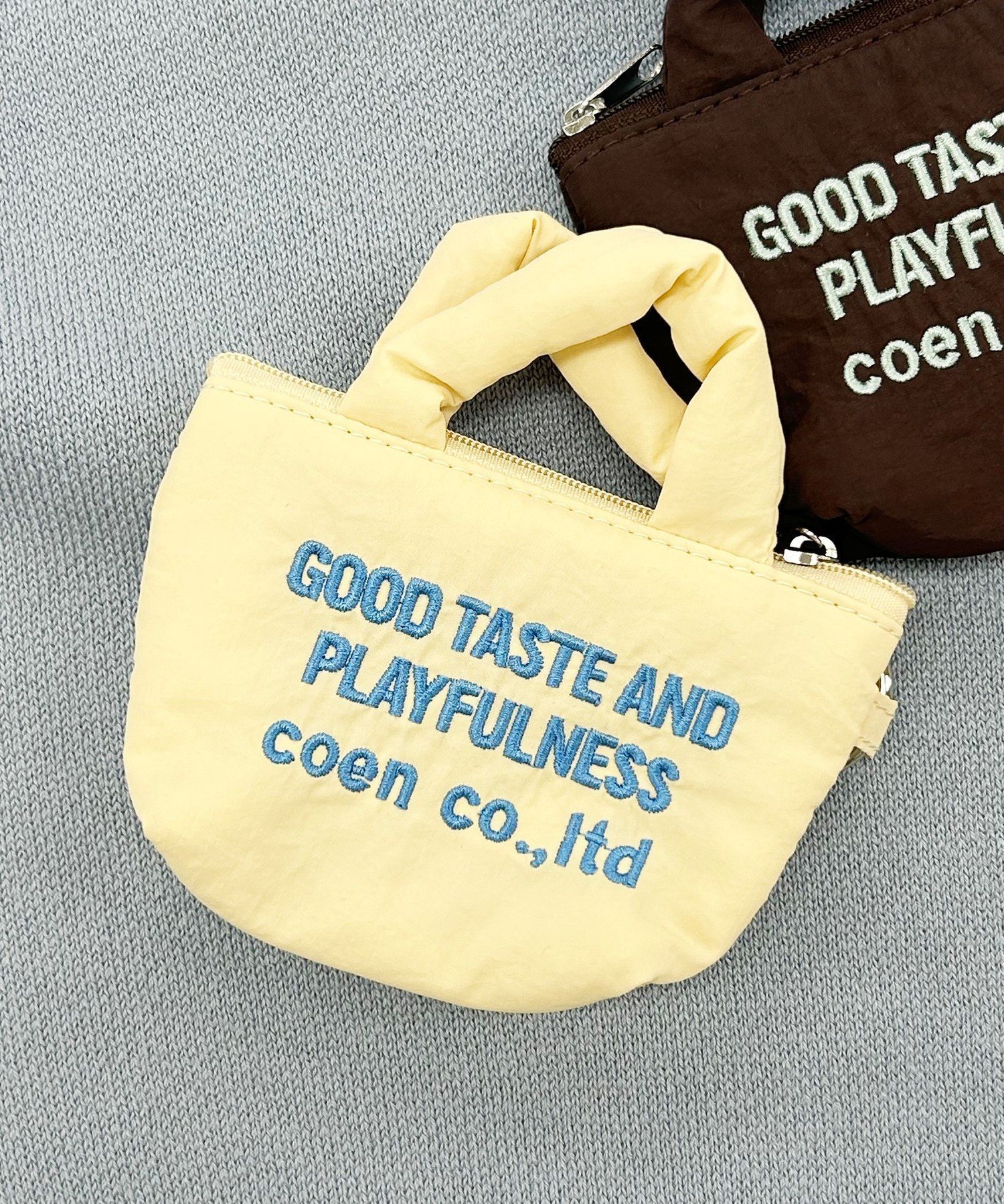 【コーエン/COEN】の【再入荷・新色登場】ロゴ刺繍ミニポーチキーホルダー インテリア・キッズ・メンズ・レディースファッション・服の通販 founy(ファニー) 　ファッション　Fashion　レディースファッション　Fashion for Women　ポーチ&ミニバッグ　Pouches & Mini Bags　イエロー　Yellow　オレンジ　Orange　キルト　Quilt, Quilted Fabric　キーホルダー　Keychain, Key Holder　シルバー　Silver, Metallic Silver　人気　Popular, Best Seller　フォルム　Silhouette, Form　ポケット　Pocket, Pocket Detail　ポーチ　Pouch, Small Case　リップ　Lip, Lip Motif　再入荷　Restock / Back in Stock　おすすめ　Recommended / Our Picks　CREAM|ID: prp329100004962979 ipo3291000000037231587