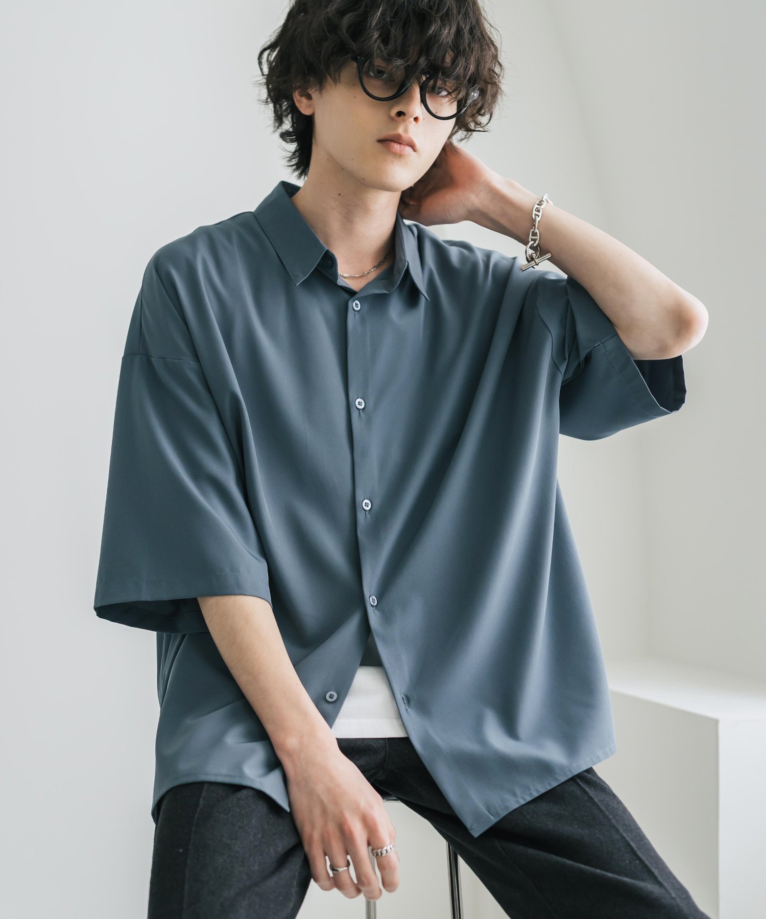 【ロッキーモンロー/Rocky Monroe】の新色追加 接触冷感 とろみビッグシルエット半袖シャツ インテリア・キッズ・メンズ・レディースファッション・服の通販 founy(ファニー) 　ファッション　Fashion　レディースファッション　Fashion for Women　トップス・カットソー　Cut & Sew Tops　シャツ・ブラウス・オフィスカジュアル　Elegant Blouses & Button-Ups　インナー　Innerwear　シルク　Silk, 100% Silk　シンプル　Simple, Minimal　ストレッチ　Stretch, Stretchy Fabric　スリット　Slit, Slit Detail　とろみ　Fluid, Flowy Fabric　ドレープ　Drape, Draping Fabric　定番　Standard, Basic Item　ノースリーブ　Sleeveless, No-Sleeve　バランス　Balance, Style Balance　ビッグ　Big, Oversized　ベーシック　Basic, Essential　半袖　Short Sleeve, Half Sleeve　リラックス　Relax, Relaxed Fit　レギュラー　Regular, Standard Fit　ワイド　Wide, Wide Fit　S/S・春夏　SS, Spring/Summer, Warm Season　再入荷　Restock / Back in Stock　おすすめ　Recommended / Our Picks　夏　Summer　2026年　2026　2026春夏・S/S　Spring/Summer 2026 SS26　ブルー|ID: prp329100004963060 ipo3291000000037231963