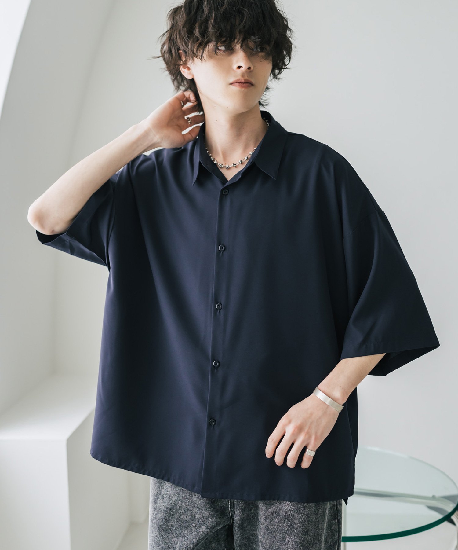 【ロッキーモンロー/Rocky Monroe】の新色追加 接触冷感 とろみビッグシルエット半袖シャツ インテリア・キッズ・メンズ・レディースファッション・服の通販 founy(ファニー) 　ファッション　Fashion　レディースファッション　Fashion for Women　トップス・カットソー　Cut & Sew Tops　シャツ・ブラウス・オフィスカジュアル　Elegant Blouses & Button-Ups　インナー　Innerwear　シルク　Silk, 100% Silk　シンプル　Simple, Minimal　ストレッチ　Stretch, Stretchy Fabric　スリット　Slit, Slit Detail　とろみ　Fluid, Flowy Fabric　ドレープ　Drape, Draping Fabric　定番　Standard, Basic Item　ノースリーブ　Sleeveless, No-Sleeve　バランス　Balance, Style Balance　ビッグ　Big, Oversized　ベーシック　Basic, Essential　半袖　Short Sleeve, Half Sleeve　リラックス　Relax, Relaxed Fit　レギュラー　Regular, Standard Fit　ワイド　Wide, Wide Fit　S/S・春夏　SS, Spring/Summer, Warm Season　再入荷　Restock / Back in Stock　おすすめ　Recommended / Our Picks　夏　Summer　2026年　2026　2026春夏・S/S　Spring/Summer 2026 SS26　ネイビー|ID: prp329100004963060 ipo3291000000037231971