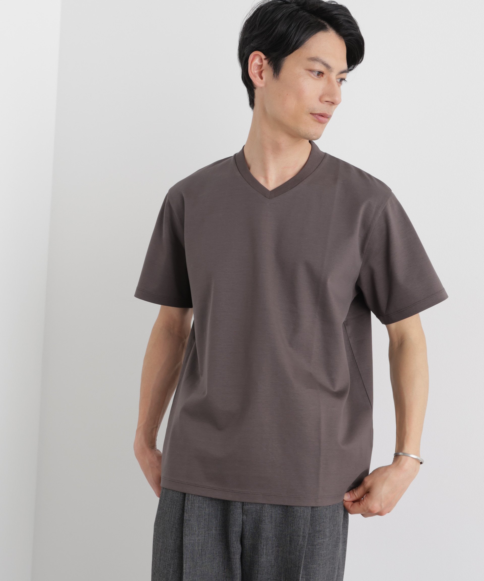 【ナノ ユニバース/nano universe / MEN】のジャケTプレミアム Vネック 半袖 インテリア・キッズ・メンズ・レディースファッション・服の通販 founy(ファニー) 　ファッション　Fashion　メンズファッション　Fashion for Men　インナー　Innerwear　シルク　Silk, 100% Silk　シルケット　Silket, Silky Cotton　ジャケット　Jacket, Outerwear　スタンダード　Standard, Basic　スマート　Smart, Elegant　スーツ　Suit, Formalwear　定番　Standard, Basic Item　バランス　Balance, Style Balance　フェイス　Face, Facial Design　フォーマル　Formal, Dressy　プリント　Print, Printed Pattern　プレミアム　Premium, High-End　半袖　Short Sleeve, Half Sleeve　無地　Plain, Solid Color　ビジネス 仕事 通勤　Business / Work / Commuting　2026年　2026　2026春夏・S/S　Spring/Summer 2026 SS26　モカ3|ID: prp329100004963115 ipo3291000000037232267