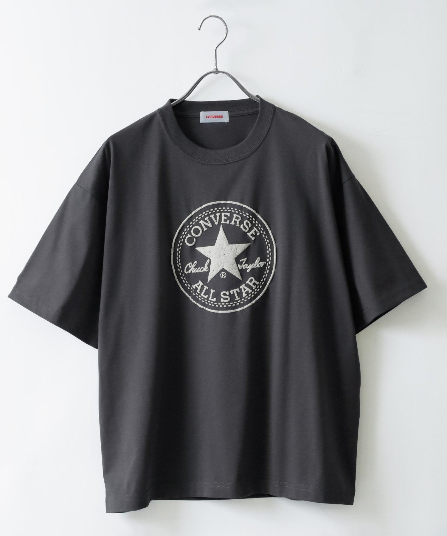 【マルカワ/MARUKAWA】のCONVERSE コンバース Tシャツ メンズ 半袖 クールマックス 発泡 ロゴ インテリア・キッズ・メンズ・レディースファッション・服の通販 founy(ファニー) 　ファッション　Fashion　レディースファッション　Fashion for Women　トップス・カットソー　Cut & Sew Tops　シャツ・ブラウス・オフィスカジュアル　Elegant Blouses & Button-Ups　ロングTシャツ・Tシャツ　Longline T-Shirts & Tees　アウトドア　Outdoor Clothing　春　Spring　カーゴパンツ　Cargo Pants, Utility Pants　キャップ　Cap, Baseball Cap　キャラクター　Character, Licensed Characters　サンダル　Sandals, Summer Shoes　シューズ　Shoes, Footwear　ジャケット　Jacket, Outerwear　スタンダード　Standard, Basic　ストライプ　Stripe, Striped Pattern　スニーカー　Sneakers, Trainers　スポーツ　Sports, Activewear　スラックス　Slacks, Dress Pants　センター　Center, Center Line　デニム　Denim, Jeans Material　トレンド　Trend, Trending Now　定番　Standard, Basic Item　人気　Popular, Best Seller　ビッグ　Big, Oversized　フレア　Flare, Flared　フロント　Front, Front Design　ブルゾン　Blouson, Bomber Jacket　プリント　Print, Printed Pattern　ベーシック　Basic, Essential　ボーダー　Border, Stripe　スミクロ|ID: prp329100004963130 ipo3291000000037232331
