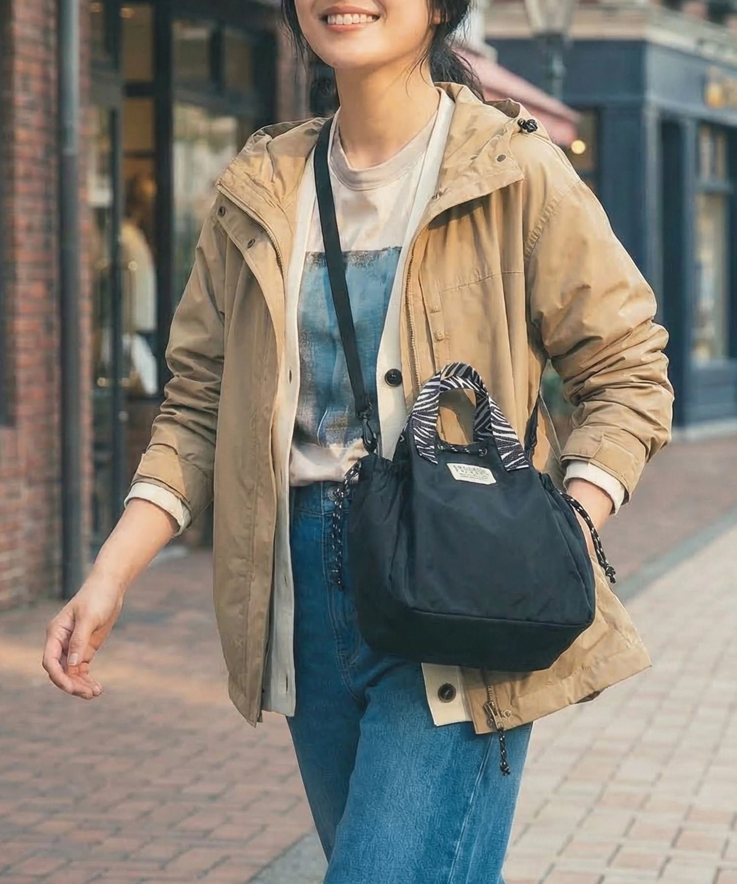 【セットアップセブン/SETUP7 / MEN】のFREDRIK PACKERS/BLOOM SHOULDER NYLON 巾着ナイロンショルダーバッグ トート 2way インテリア・キッズ・メンズ・レディースファッション・服の通販 founy(ファニー) 　ファッション　Fashion　メンズファッション　Fashion for Men　バッグ　Bags　アウトドア　Outdoor Clothing　巾着　Drawstring Bag, Kinchaku　軽量　Lightweight, Ultra Light　ショルダー　Shoulder, Shoulder Strap　シンプル　Simple, Minimal　フォルム　Silhouette, Form　ポケット　Pocket, Pocket Detail　別注　Limited Edition, Custom Order　レオパード　Leopard, Animal Print　再入荷　Restock / Back in Stock　BLK3|ID: prp329100004963131 ipo3291000000037232340