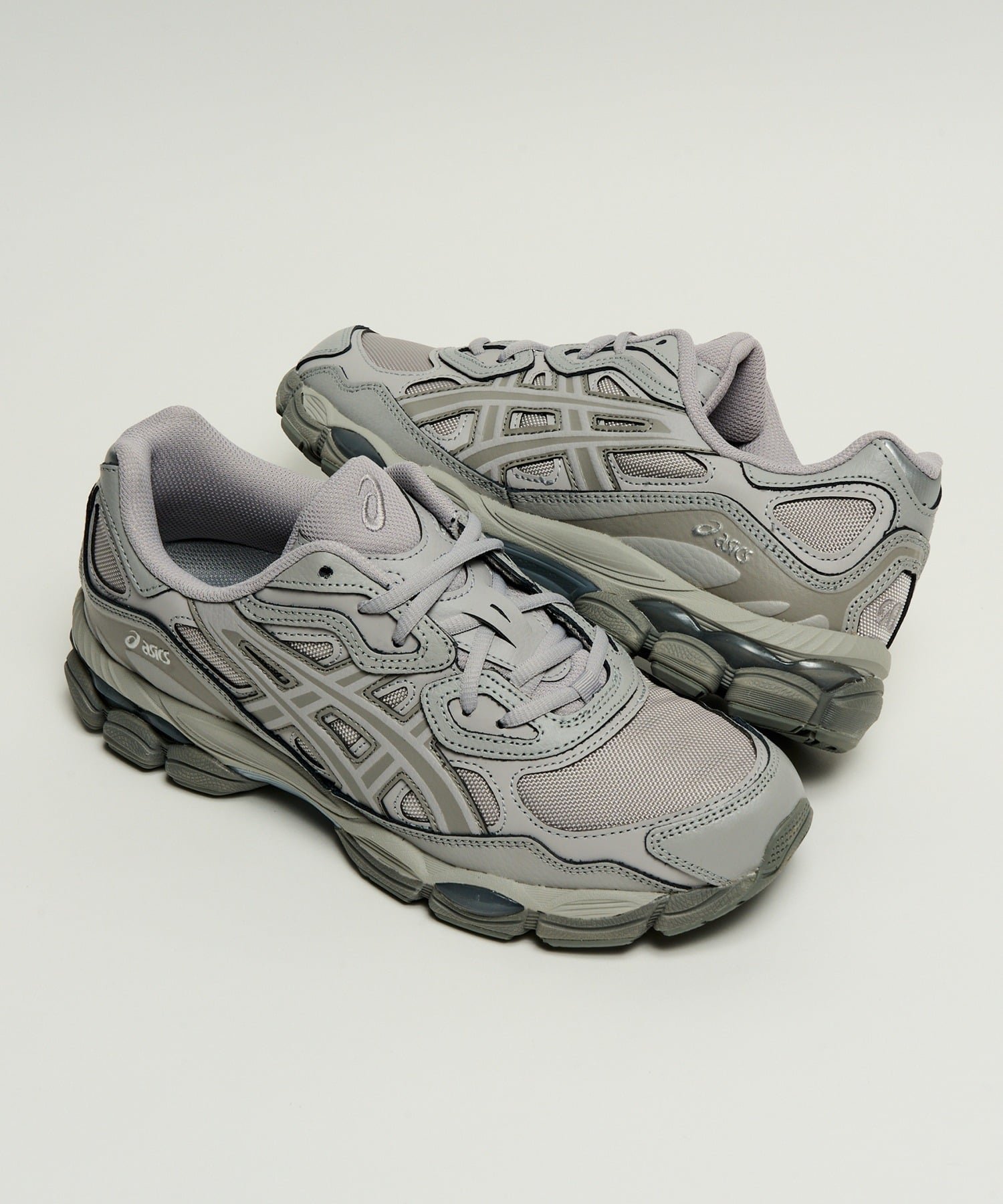 【カセットチャート/Cassette Chart / MEN】のASICS/GEL-NYC アシックス スニーカー インテリア・キッズ・メンズ・レディースファッション・服の通販 founy(ファニー) 　ファッション　Fashion　メンズファッション　Fashion for Men　シューズ・靴　Shoes　スニーカー / カジュアルにもスポーティにも　Sneakers & Trainers　軽量　Lightweight, Ultra Light　シューズ　Shoes, Footwear　スニーカー　Sneakers, Trainers　スポーツ　Sports, Activewear　パフォーマンス　Performance, Active Function　フォーム　Form　ランニング　Running, Running Wear, Activewear, Jogging　再入荷　Restock / Back in Stock　GRY|ID: prp329100004963168 ipo3291000000037232493