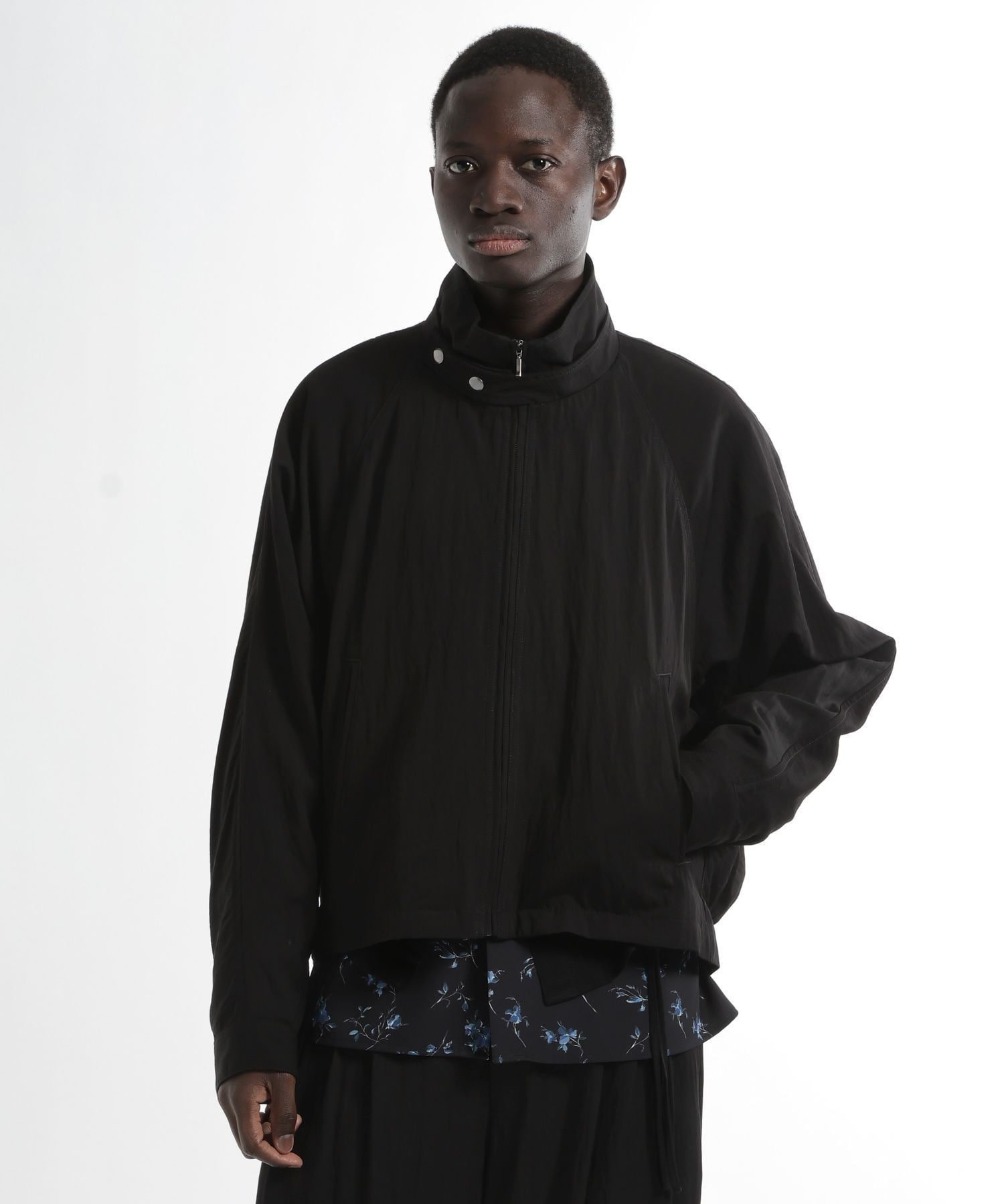 【ハレ/HARE / MEN】のトランジションブルゾン インテリア・キッズ・メンズ・レディースファッション・服の通販 founy(ファニー) 　ファッション　Fashion　メンズファッション　Fashion for Men　インナー　Innerwear　シンプル　Simple, Minimal　ドレープ　Drape, Draping Fabric　ハイネック　High Neck, Mock Neck　ブルゾン　Blouson, Bomber Jacket　ミリタリー　Military, Army Style　リラックス　Relax, Relaxed Fit　エレガント 上品　Elegant　夏　Summer　春　Spring　S/S・春夏　SS, Spring/Summer, Warm Season　ブラック09|ID: prp329100004963206 ipo3291000000037232628