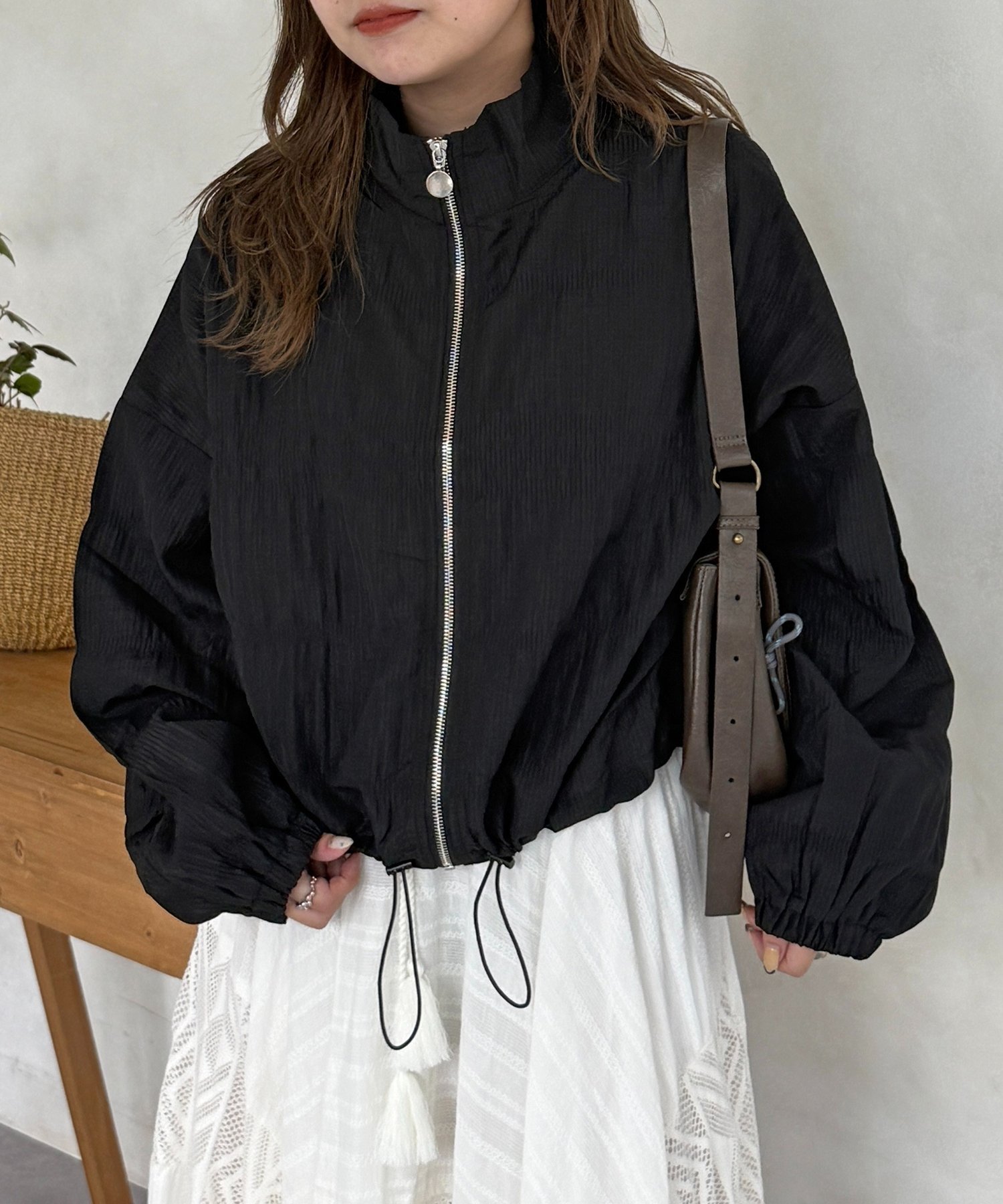 【シーピーシーエム/CPCM】の段々シャーリングブルゾン インテリア・キッズ・メンズ・レディースファッション・服の通販 founy(ファニー) 　ファッション　Fashion　レディースファッション　Fashion for Women　アウター　Coat / Outerwear Collection　ブルゾンジャケット・スポーティアウター　Blouson Jackets　カーゴパンツ　Cargo Pants, Utility Pants　キャミワンピース　Cami Dress, Slip Dress　コンパクト　Compact, Small Size　シャーリング　Shirring, Ruched　ドローコード　Drawcord, Drawstring Cord　ブルゾン　Blouson, Bomber Jacket　夏　Summer　ブラック|ID: prp329100004963256 ipo3291000000037232852