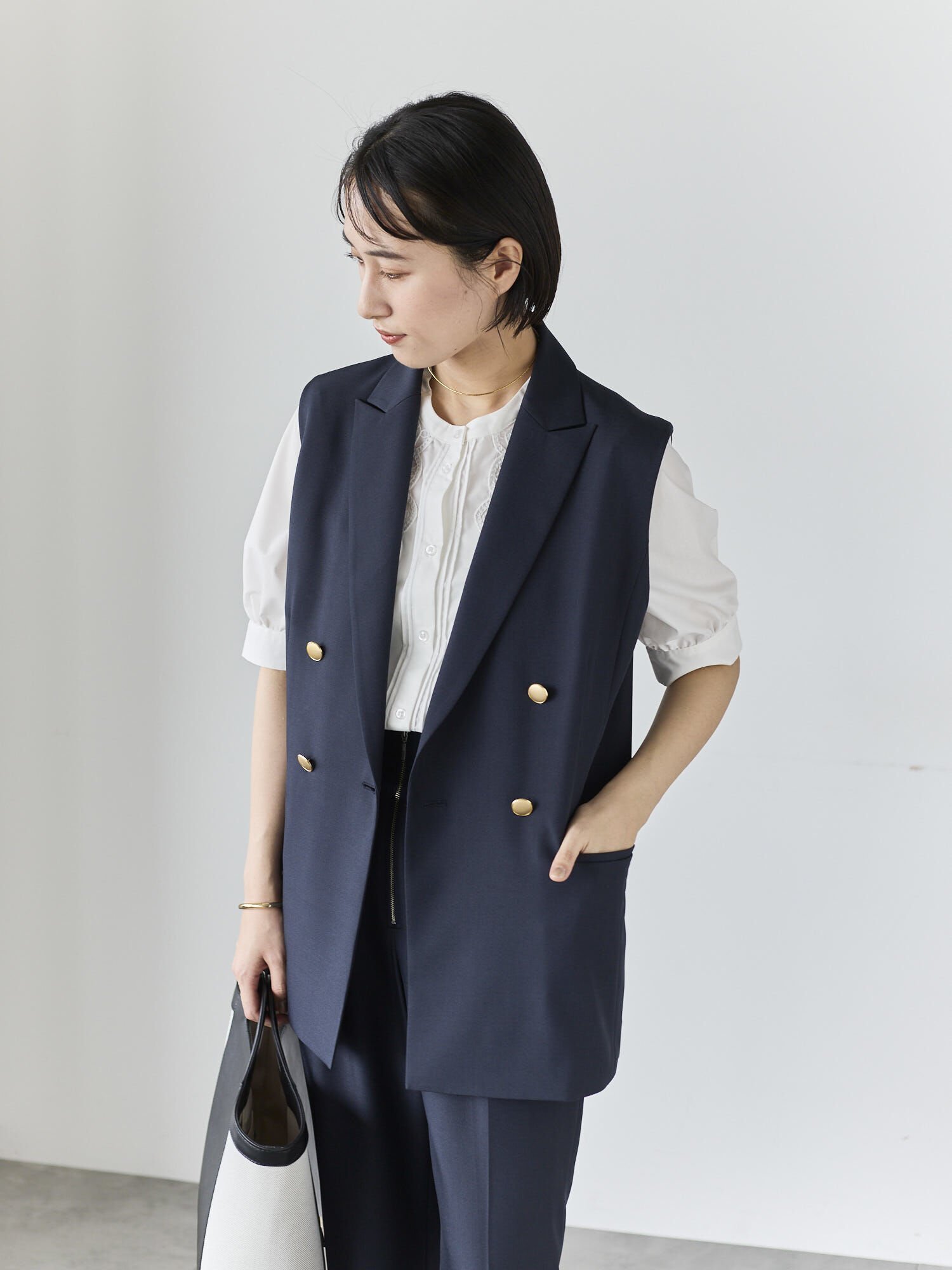 【テチチ/Te chichi】のリネンライクダブルブレストジレ(セットアップ可) インテリア・キッズ・メンズ・レディースファッション・服の通販 founy(ファニー) 　ファッション　Fashion　レディースファッション　Fashion for Women　アウター　Coat / Outerwear Collection　トップス・カットソー　Cut & Sew Tops　ベスト&ジレ / 重ね着スタイル　Vests & Gilets　おすすめ　Recommended / Our Picks　カットソー　Cut and Sewn Top　スタイリッシュ　Stylish, Fashionable　セットアップ　Set-Up, Coordinated Outfit　バランス　Balance, Style Balance　フロント　Front, Front Design　リネン　Linen, Linen Fabric　ワイド　Wide, Wide Fit　ネイビー|ID: prp329100004963258 ipo3291000000037232857