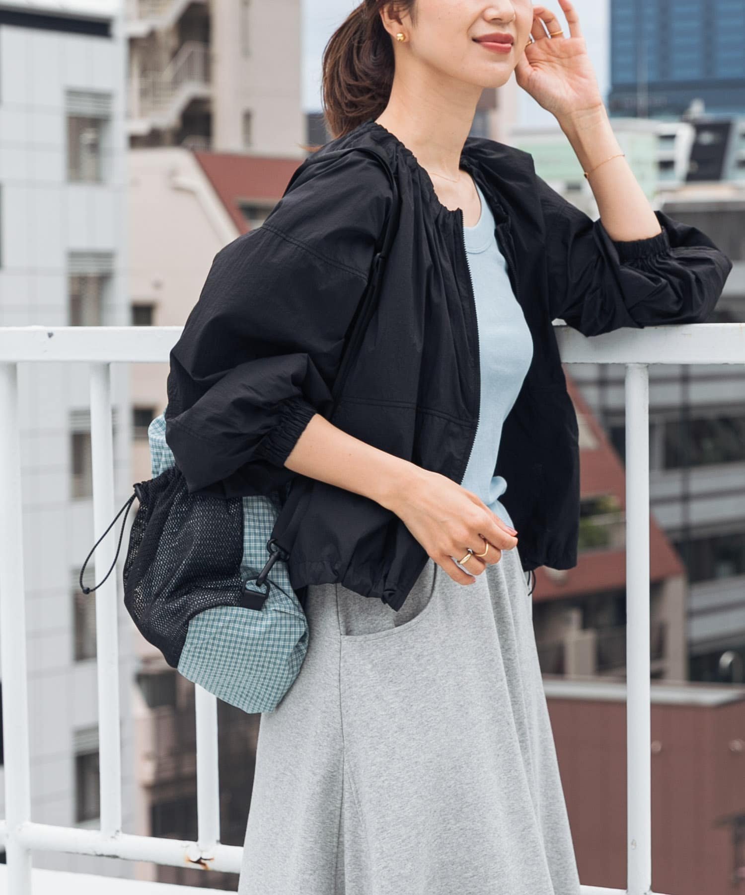 【アーバンリサーチ ドアーズ/URBAN RESEARCH DOORS】の『UR TECH』ポケッタブル撥水ノーカラーブルゾン インテリア・キッズ・メンズ・レディースファッション・服の通販 founy(ファニー) 　ファッション　Fashion　レディースファッション　Fashion for Women　アウター　Coat / Outerwear Collection　ブルゾンジャケット・スポーティアウター　Blouson Jackets　春　Spring　コンパクト　Compact, Small Size　抗菌　Antibacterial, Bacteria-Resistant　軽量　Lightweight, Ultra Light　バランス　Balance, Style Balance　パーカー　Hoodie, Parka　フレア　Flare, Flared　ブルゾン　Blouson, Bomber Jacket　S/S・春夏　SS, Spring/Summer, Warm Season　夏　Summer　2026年　2026　2026春夏・S/S　Spring/Summer 2026 SS26　ブラック|ID: prp329100004963270 ipo3291000000037232900