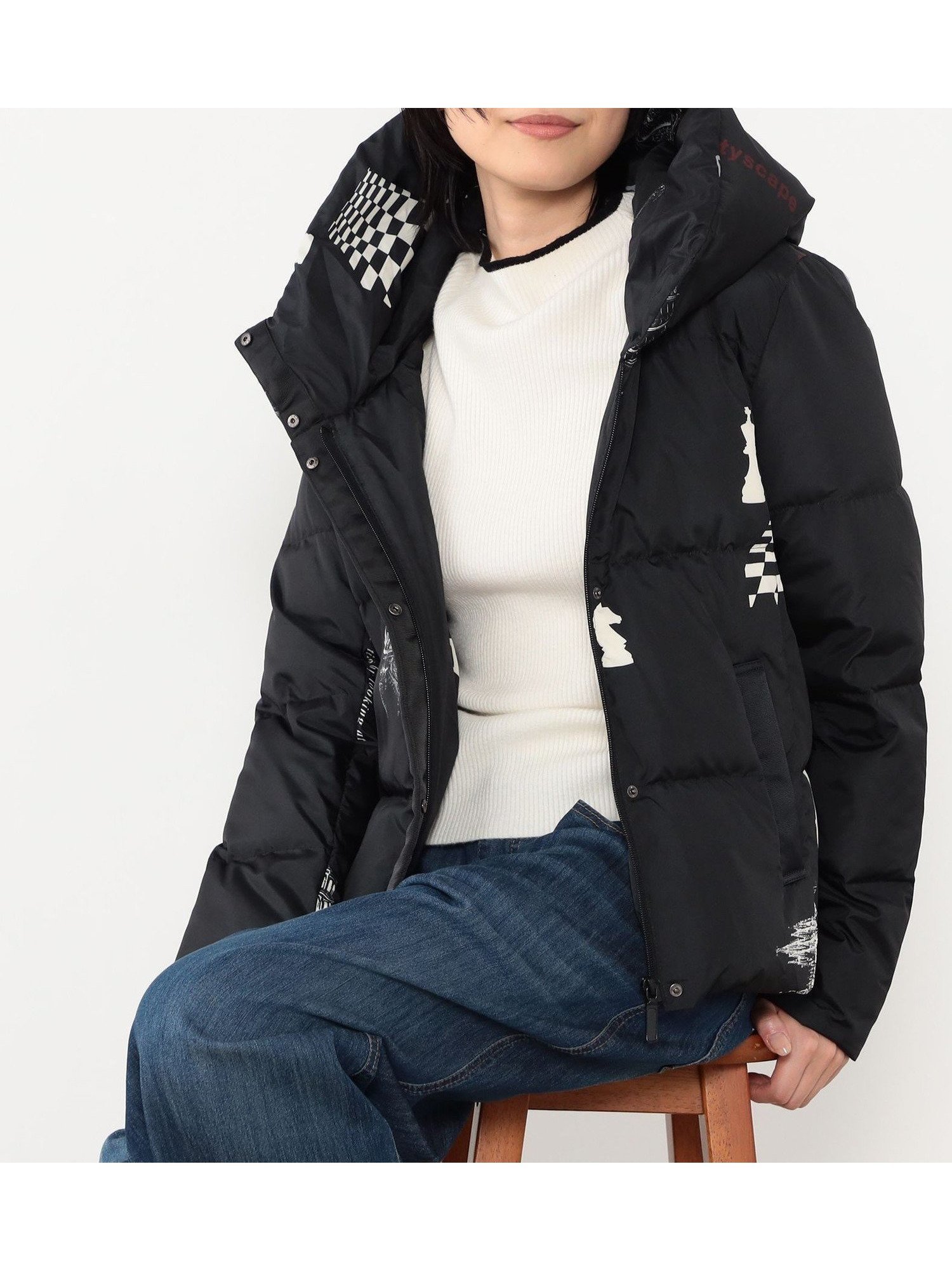 【ニコル クラブ/NICOLE CLUB】のチェス柄ダウンブルゾン インテリア・キッズ・メンズ・レディースファッション・服の通販 founy(ファニー) 　ファッション　Fashion　レディースファッション　Fashion for Women　アウター　Coat / Outerwear Collection　ブルゾンジャケット・スポーティアウター　Blouson Jackets　シンプル　Simple, Minimal　スタンド　Stand Collar, Upright Stand　スマート　Smart, Elegant　ダウン　Down, Puffer　デニム　Denim, Jeans Material　トレンド　Trend, Trending Now　バランス　Balance, Style Balance　フェザー　Feather, Feather Detail　フォルム　Silhouette, Form　ブルゾン　Blouson, Bomber Jacket　プリント　Print, Printed Pattern　防寒　Cold Protection, Winter-Ready　ミックス　Mix, Mixed Style　リアル　Real, Realistic　今冬　This Winter　おすすめ　Recommended / Our Picks　49ブラック|ID: prp329100004963272 ipo3291000000037232906