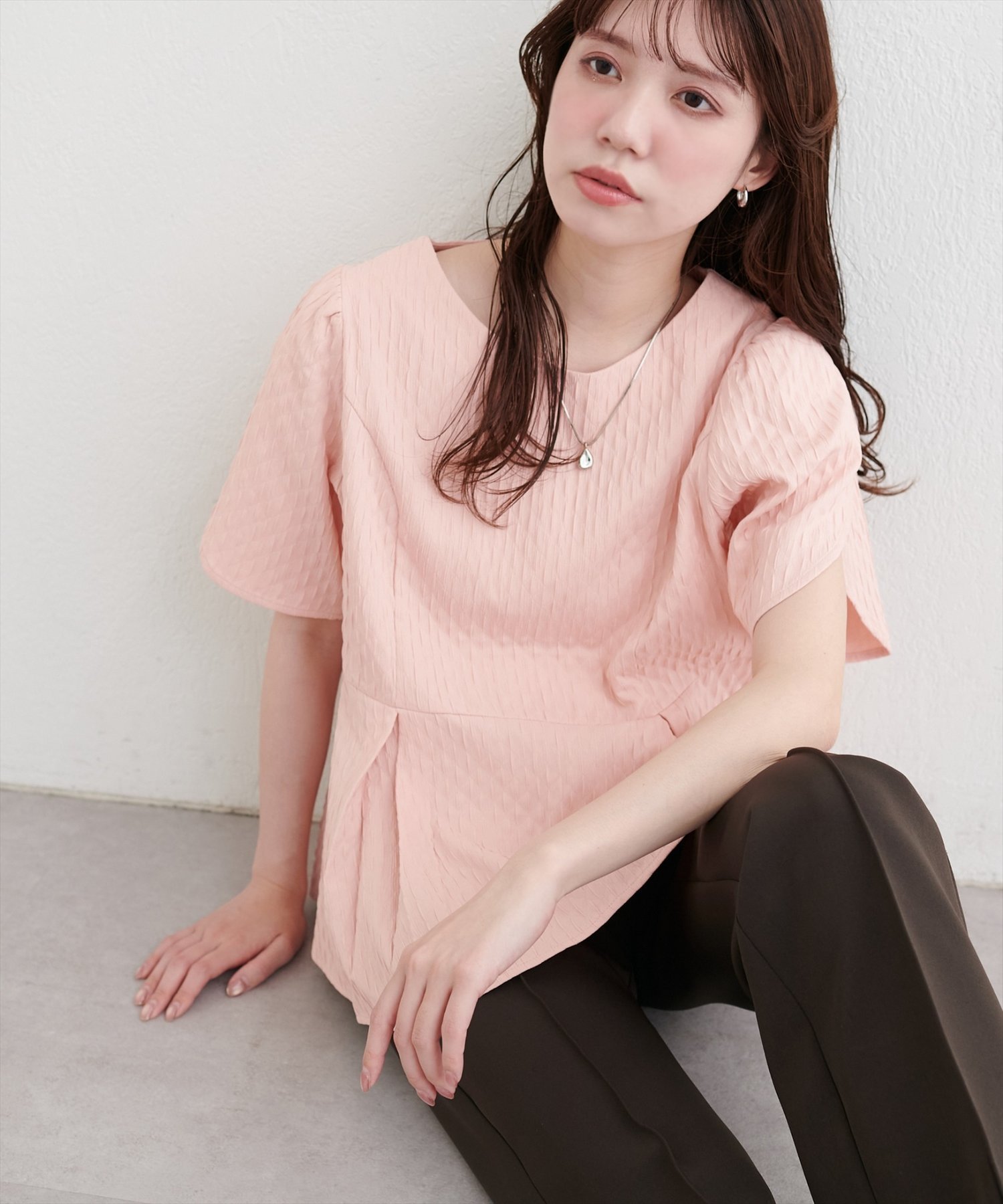 【ナチュラルクチュール/natural couture】のチューリップスリーブペプラムプルオーバー インテリア・キッズ・メンズ・レディースファッション・服の通販 founy(ファウニー) 　ファッション　Fashion　レディースファッション　Fashion for Women　トップス・カットソー　Cut & Sew Tops　カジュアルプルオーバー・ニットトップス　Pullovers & Knit Tops / Casual Pullovers　アクセサリー　Fashion Accessories　カーディガン　Cardigan, Knitwear　サンダル　Sandals, Summer Shoes　ジャケット　Jacket, Outerwear　スニーカー　Sneakers, Trainers　チューリップ　Tube, Tube Top　デニム　Denim, Jeans Material　フェミニン　Feminine, Girly　ペプラム　Peplum, Flared Hem　リラックス　Relax, Relaxed Fit　ロング　Long, Long-Length　ワイド　Wide, Wide Fit　再入荷　Restock / Back in Stock　エレガント 上品　Elegant　2026年　2026　2026春夏・S/S　Spring/Summer 2026 SS26　ピンク|ID: prp329100004963871 ipo3291000000037246940