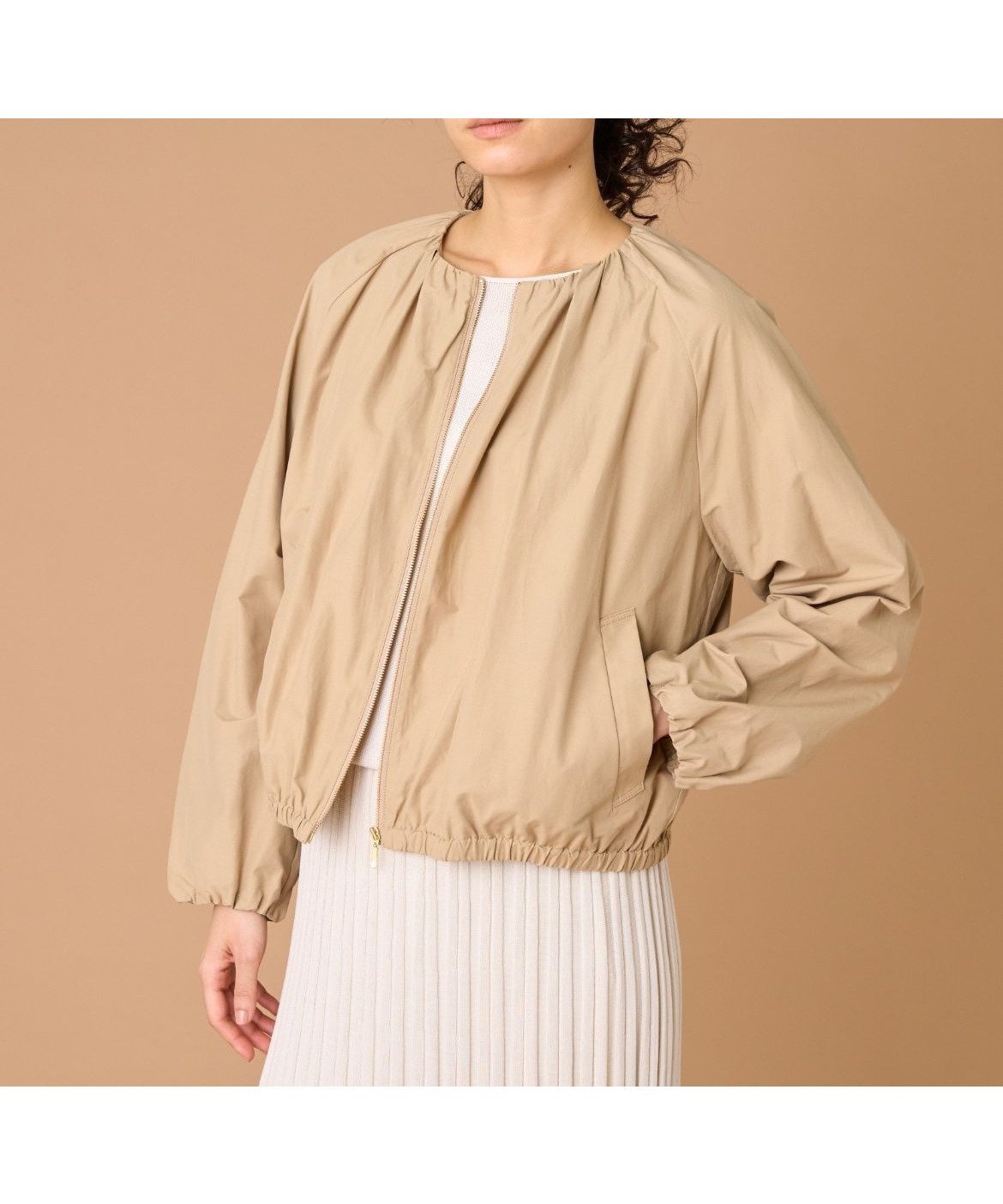 【イネド/INED】のギャザーブルゾン インテリア・キッズ・メンズ・レディースファッション・服の通販 founy(ファウニー) 　ファッション　Fashion　レディースファッション　Fashion for Women　アウター　Coat / Outerwear Collection　ブルゾンジャケット・スポーティアウター　Blouson Jackets　エレガント 上品　Elegant　ギャザー　Gathered, Ruffled　ショート　Short, Short Length　スマート　Smart, Elegant　スリーブ　Sleeve, Long Sleeve / Short Sleeve　ブルゾン　Blouson, Bomber Jacket　ポケット　Pocket, Pocket Detail　マニッシュ　Mannish, Boyish　ベージュ|ID: prp329100004967348 ipo3291000000037259174