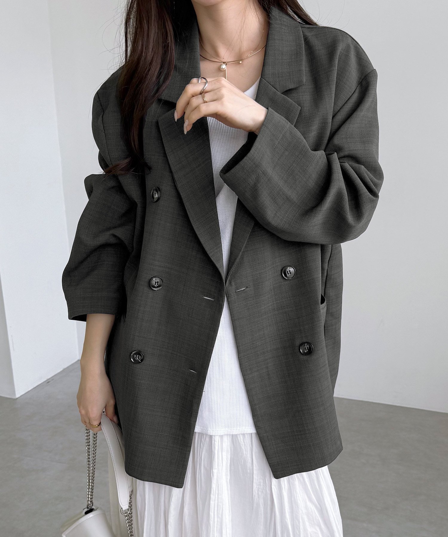 【アンドミー/andme】のダブル ブレスト テーラード ジャケット インテリア・キッズ・メンズ・レディースファッション・服の通販 founy(ファウニー) 　ファッション　Fashion　レディースファッション　Fashion for Women　アウター　Coat / Outerwear Collection　レディースジャケット・軽アウター　Jackets　テーラードジャケット / 通勤・きれいめスタイル　Tailored Jackets & Blazers　ショルダー　Shoulder, Shoulder Strap　ジャケット　Jacket, Outerwear　スリット　Slit, Slit Detail　ダブル　Double, Double-Breasted　ツイル　Twist, Twisted Detail　テーラード　Tailored, Tailored Fit　ドロップ　Drop Shoulder, Dropped Style　フォーマル　Formal, Dressy　ポケット　Pocket, Pocket Detail　リラックス　Relax, Relaxed Fit　おすすめ　Recommended / Our Picks　エレガント 上品　Elegant　グレー|ID: prp329100004967447 ipo3291000000037259473