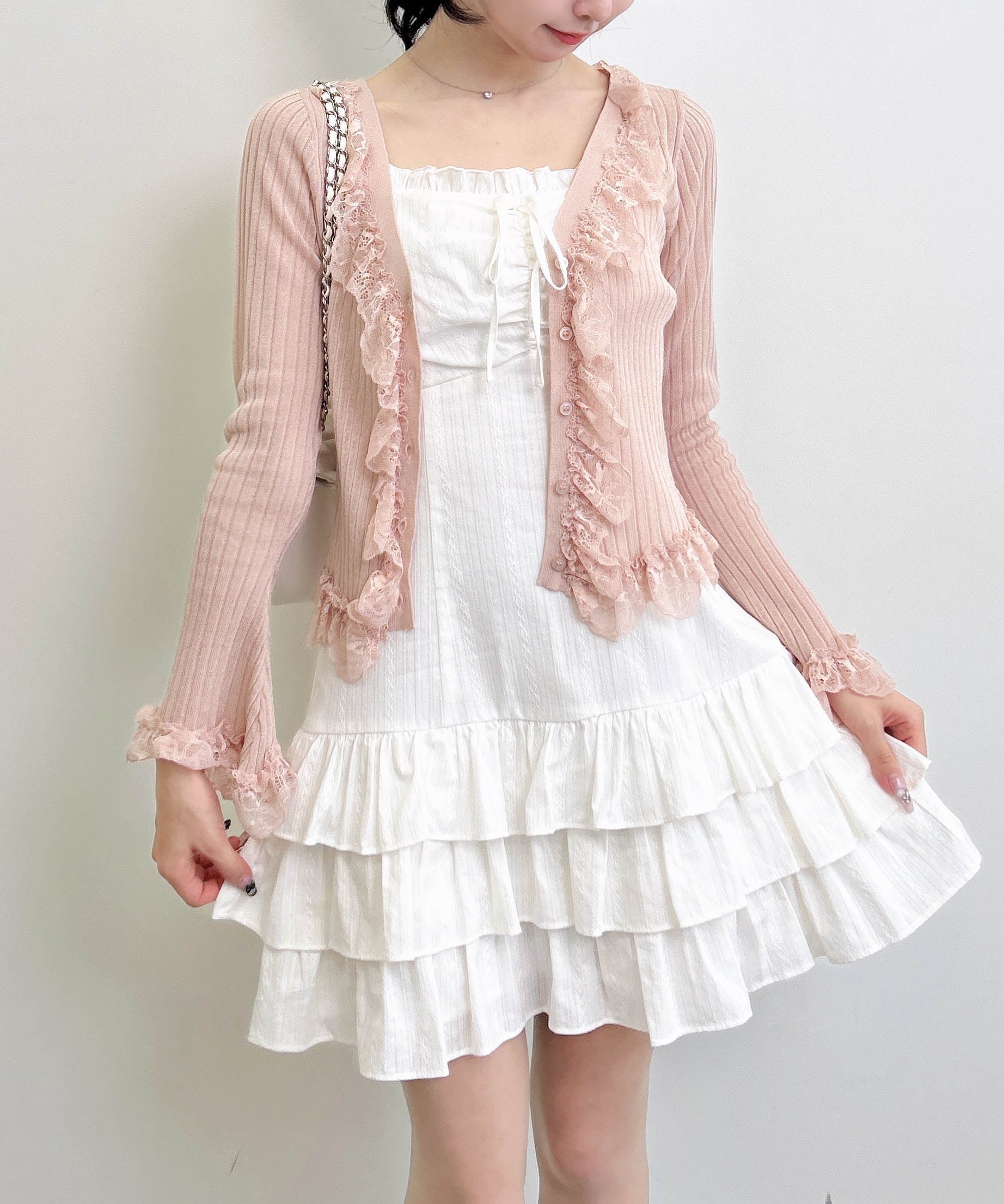 【イング/INGNI】の綿レースフリルミニキャミワンピ インテリア・キッズ・メンズ・レディースファッション・服の通販 founy(ファウニー) 　ファッション　Fashion　レディースファッション　Fashion for Women　ワンピース　Dresses　キャミソールワンピース　Camisole Dresses　イエロー　Yellow　カーディガン　Cardigan, Knitwear　ガーリー　Girly, Feminine Style　キャミワンピース　Cami Dress, Slip Dress　ギャザー　Gathered, Ruffled　デニム　Denim, Jeans Material　フェミニン　Feminine, Girly　フリル　Frill, Ruffle　フレア　Flare, Flared　おすすめ　Recommended / Our Picks　エレガント 上品　Elegant　オフホワイト|ID: prp329100004971102 ipo3291000000037279062