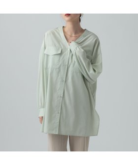 【レプシィム ローリーズファーム/LEPSIM LOWRYS FARM】のVネックオーバーシャツ長袖チュニック 大人の最旬トレンドファッション＆コーディネート founy(ファウニー) ファッション Fashion レディースファッション Fashion for Women トップス・カットソー Cut & Sew Tops シャツ・ブラウス・オフィスカジュアル Elegant Blouses & Button-Ups Vネックトップス V-Neck Tops / V-Cut Neckline Shirts チュニック Tunic, Long Top デコルテ Décolleté, Neckline バランス Balance, Style Balance フラップ Flap, Flap Pocket ポケット Pocket, Pocket Detail 長袖 Long Sleeve, Full Sleeve |ID:prp329100004971141