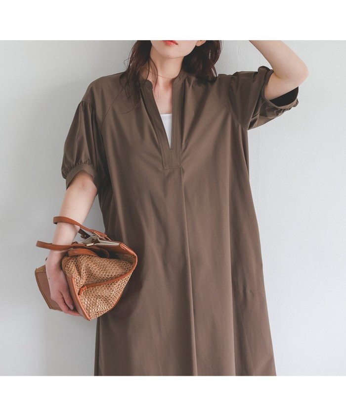 【ルクールブラン/le.coeur blanc】のギャザースリーブスキッパーワンピース インテリア・キッズ・メンズ・レディースファッション・服の通販 founy(ファウニー) https://founy.com/ ファッション Fashion レディースファッション Fashion for Women ワンピース Dresses おすすめ Recommended / Our Picks ギャザー Gathered, Ruffled サンダル Sandals, Summer Shoes シンプル Simple, Minimal スキッパー Skipper, Open Collar ボトム Bottoms, Lower Wear 夏 Summer |ID: prp329100004971389 ipo3291000000037280892